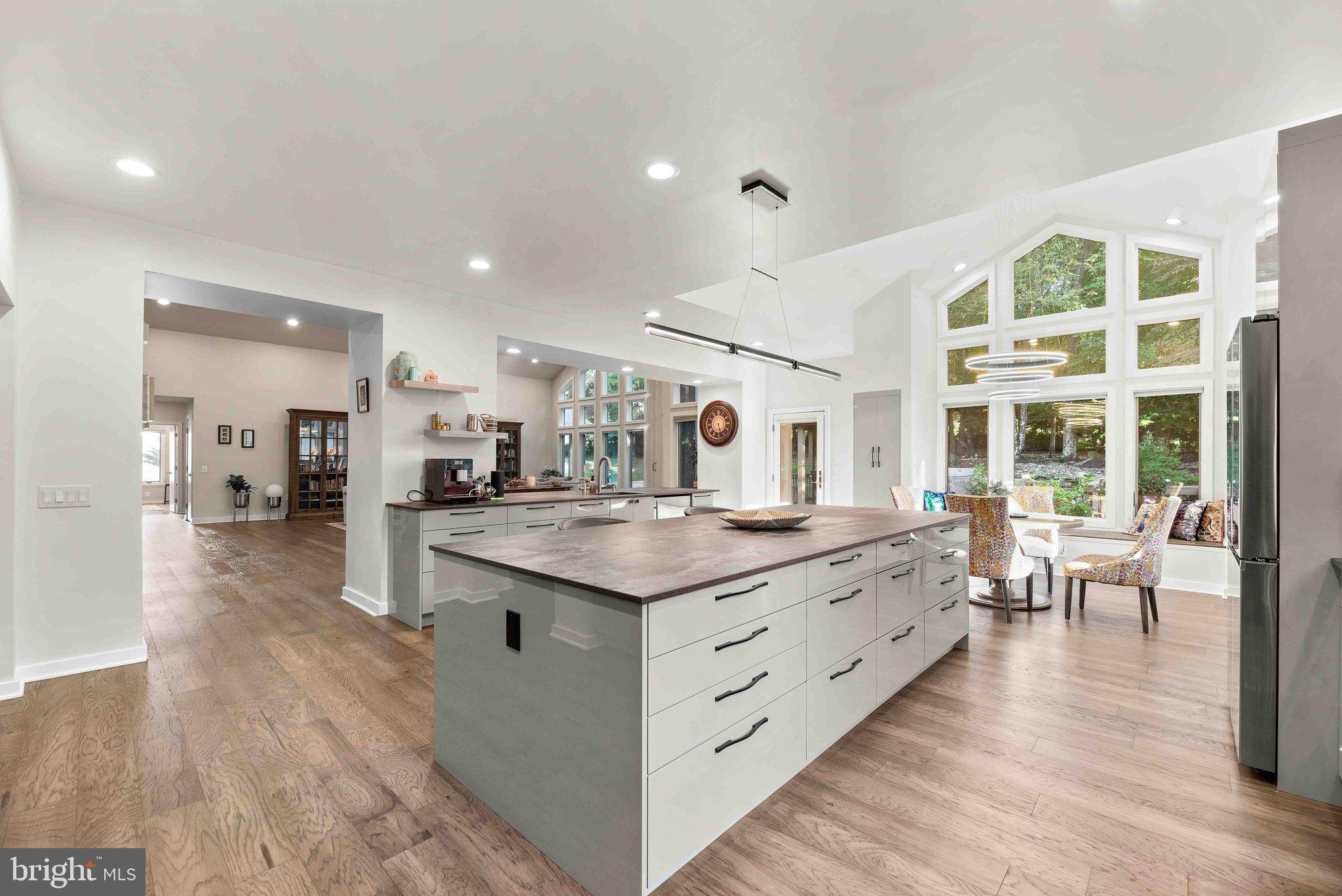 LAKEWOOD ESTATES - Residential