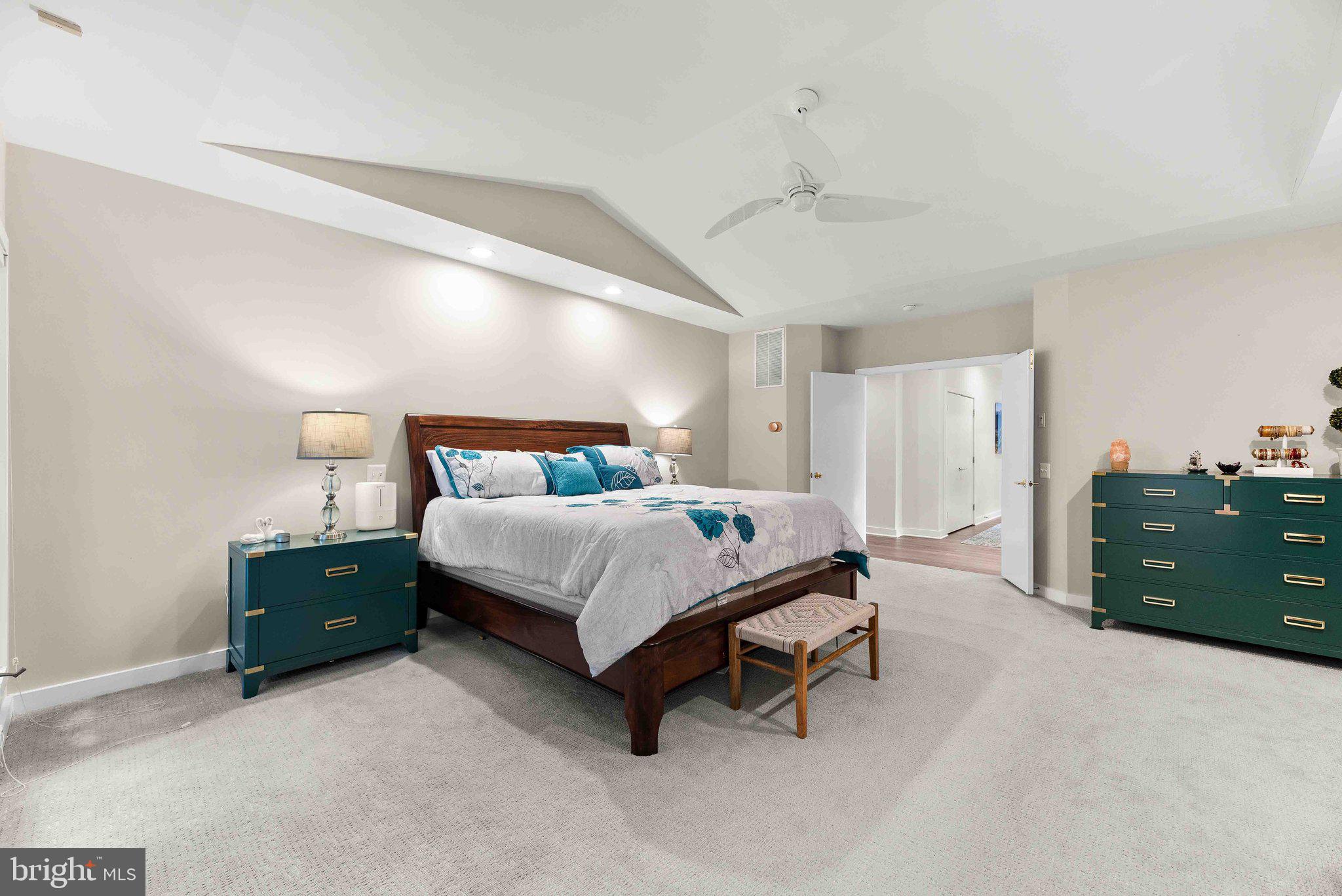 LAKEWOOD ESTATES - Residential