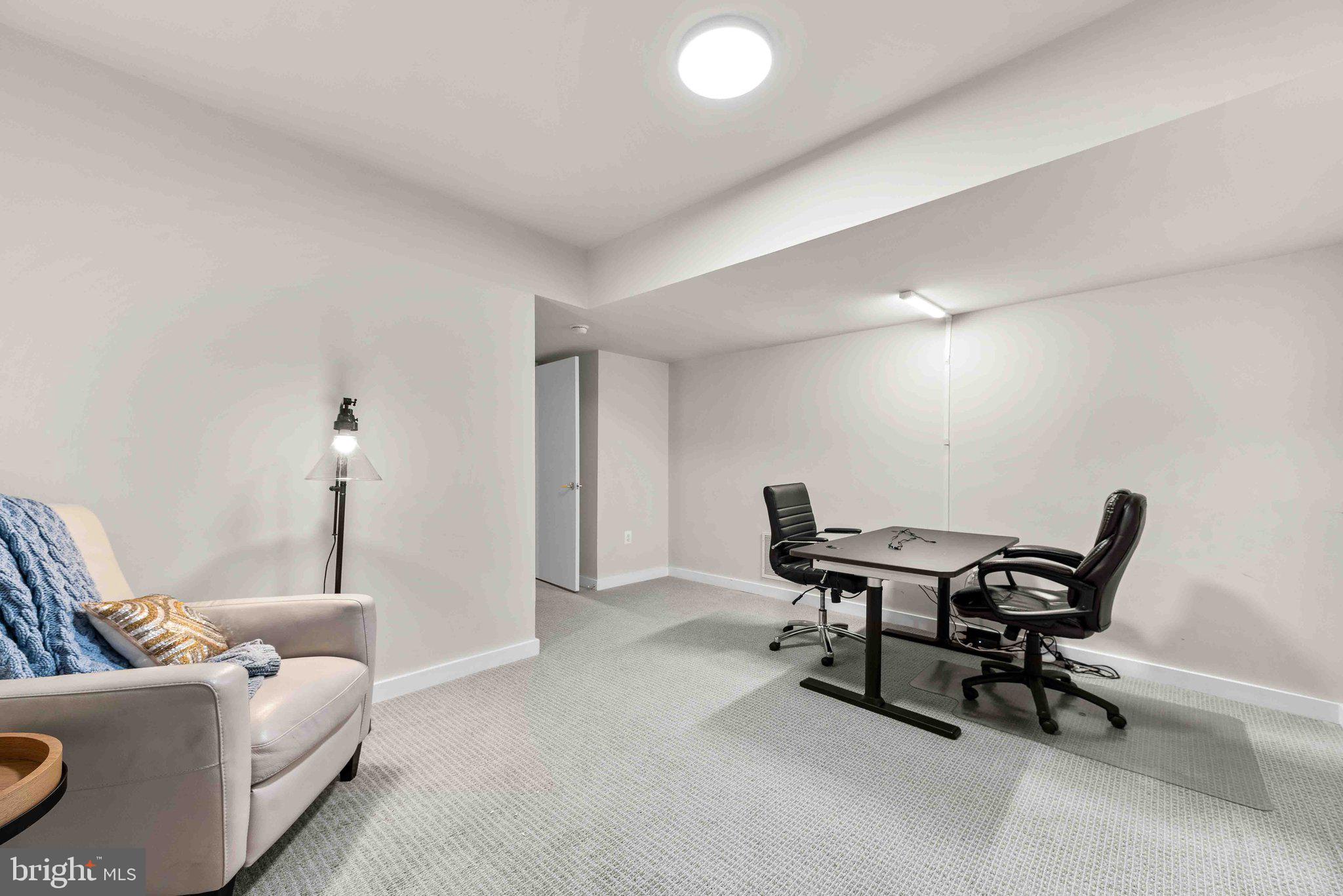 LAKEWOOD ESTATES - Residential