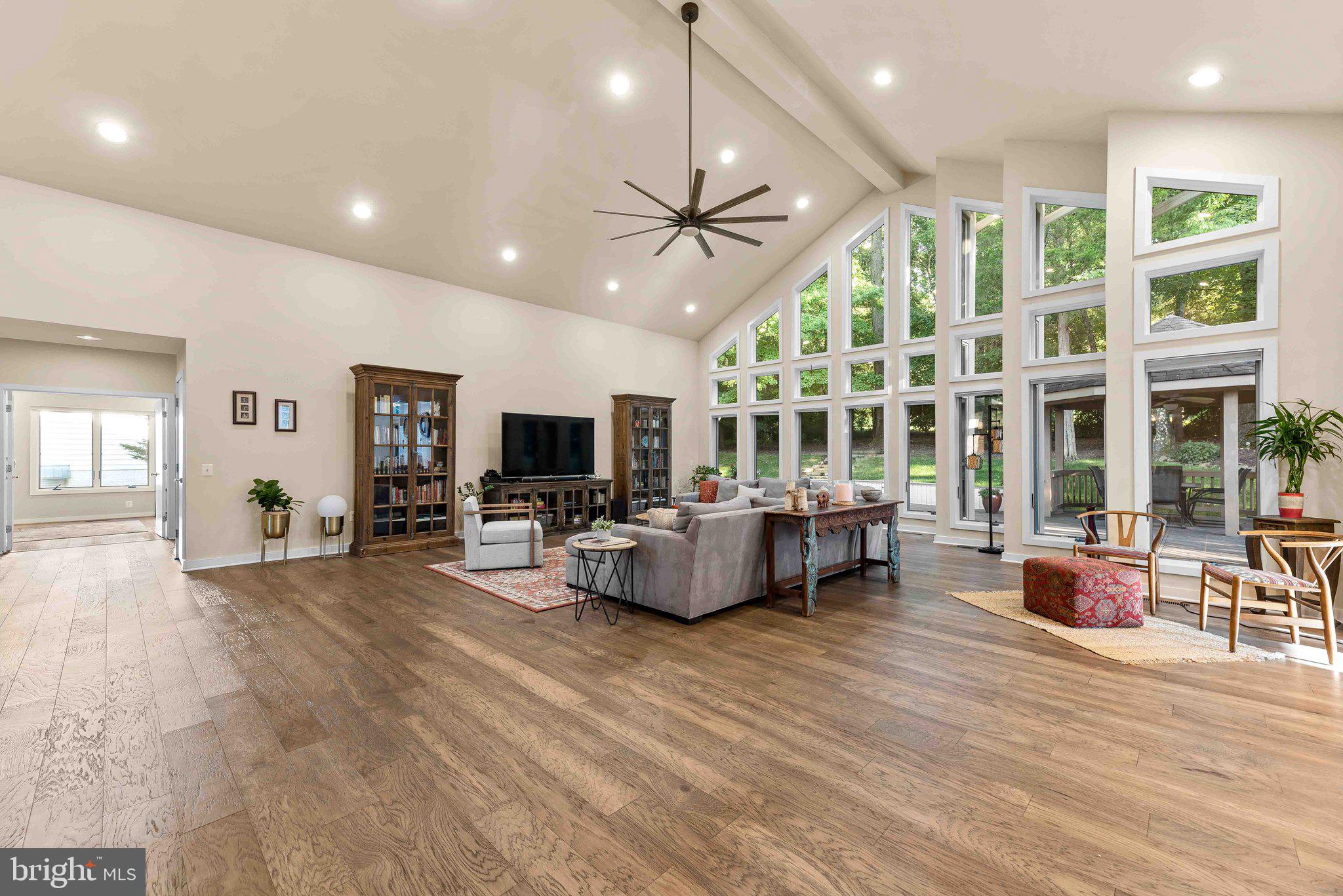 LAKEWOOD ESTATES - Residential