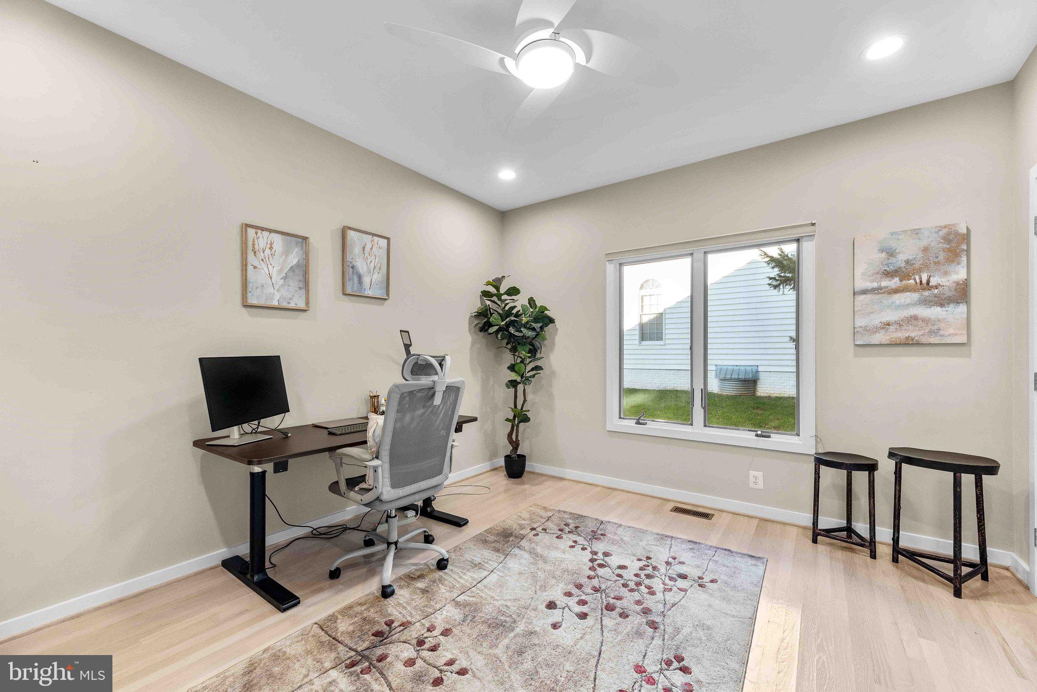 LAKEWOOD ESTATES - Residential