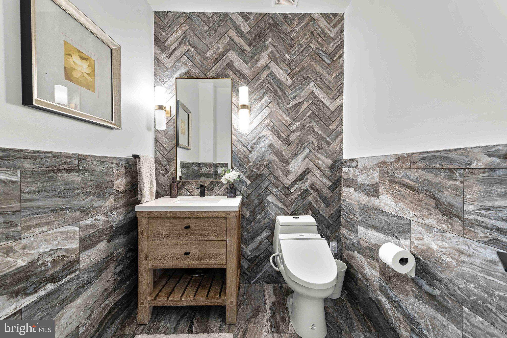 LAKEWOOD ESTATES - Residential