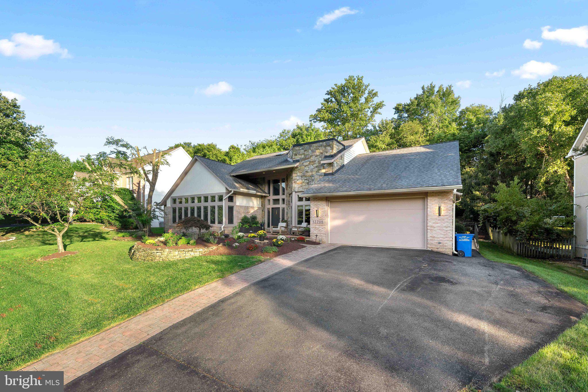 LAKEWOOD ESTATES - Residential