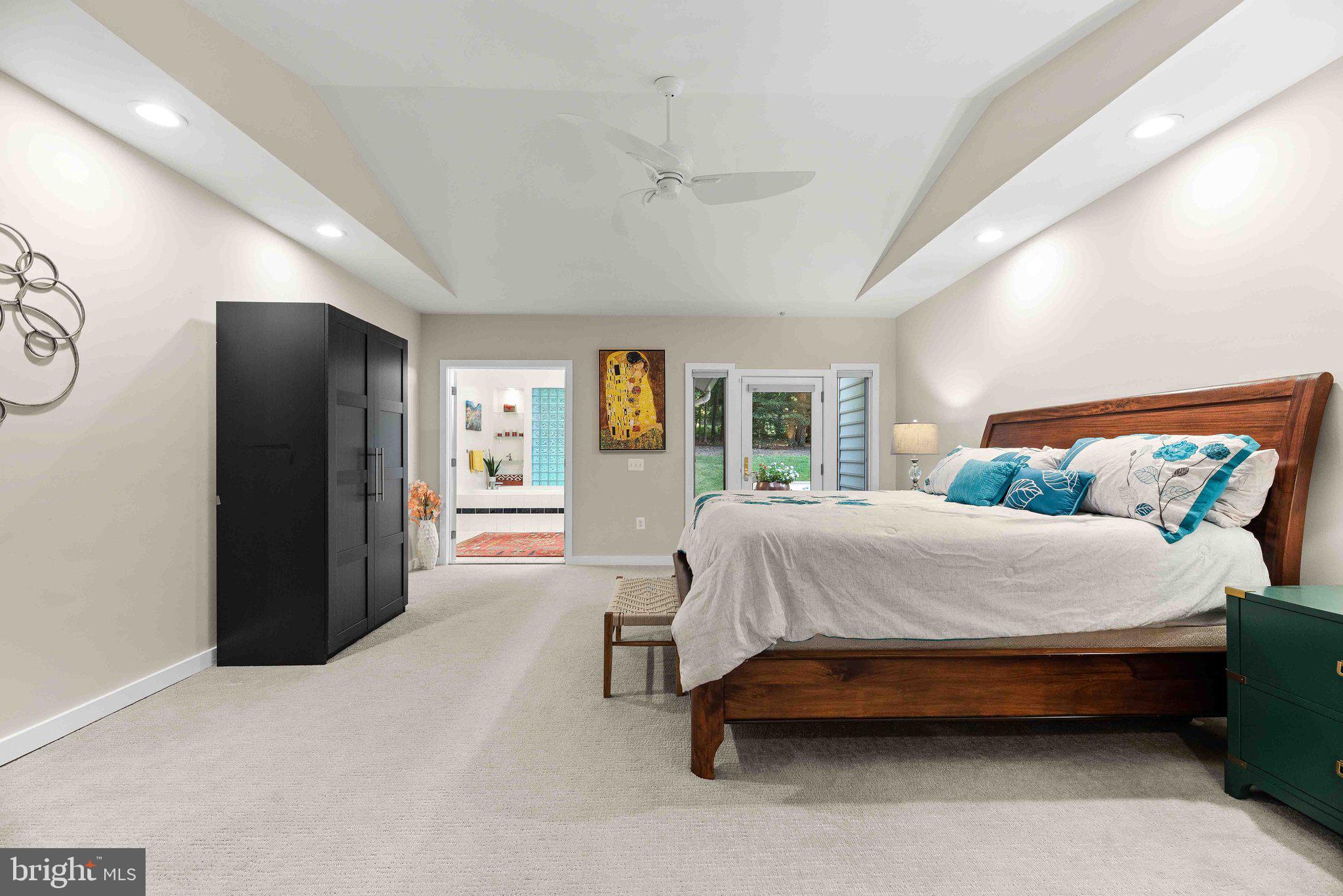 LAKEWOOD ESTATES - Residential