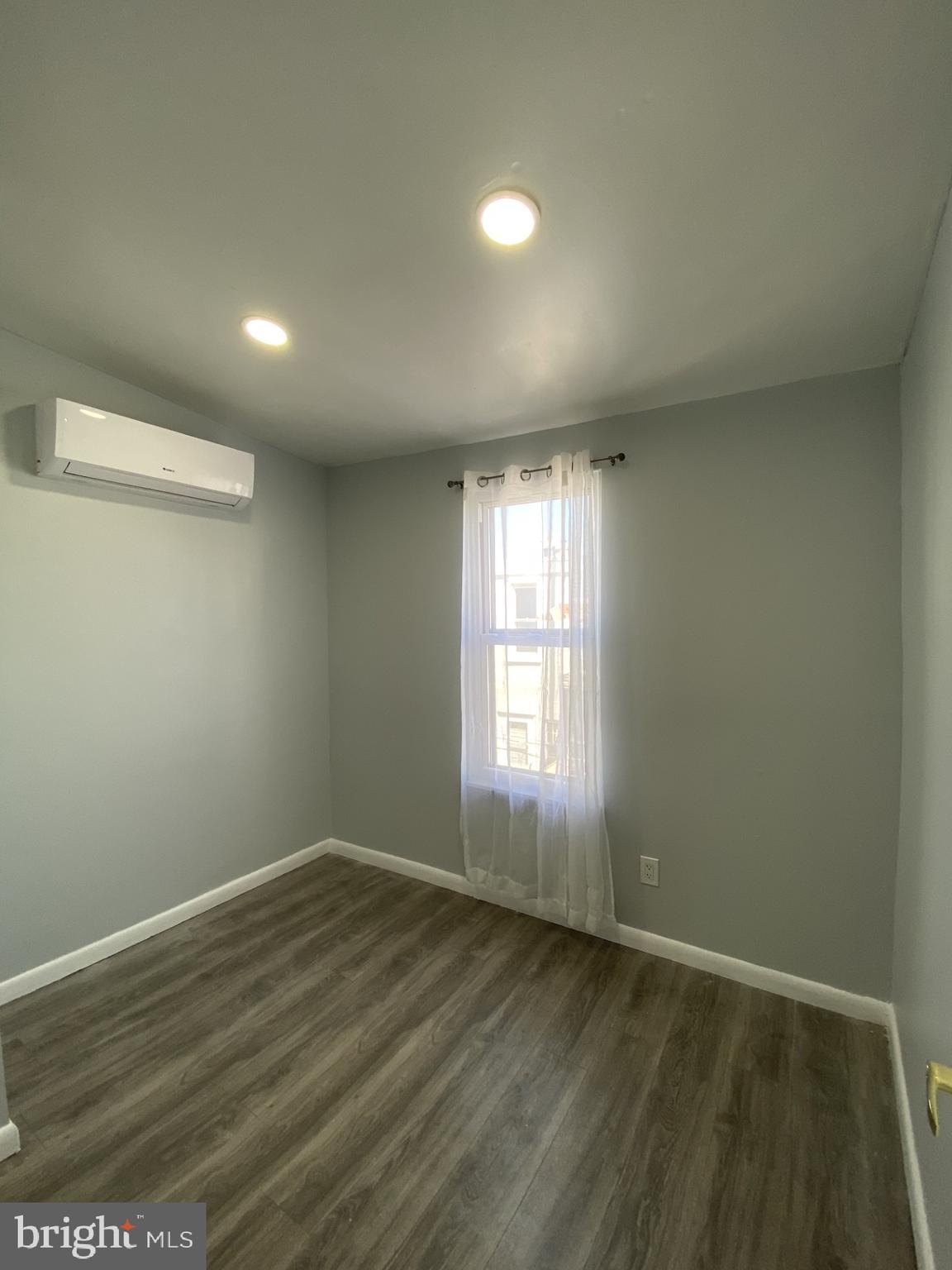 WHITMAN - Residential