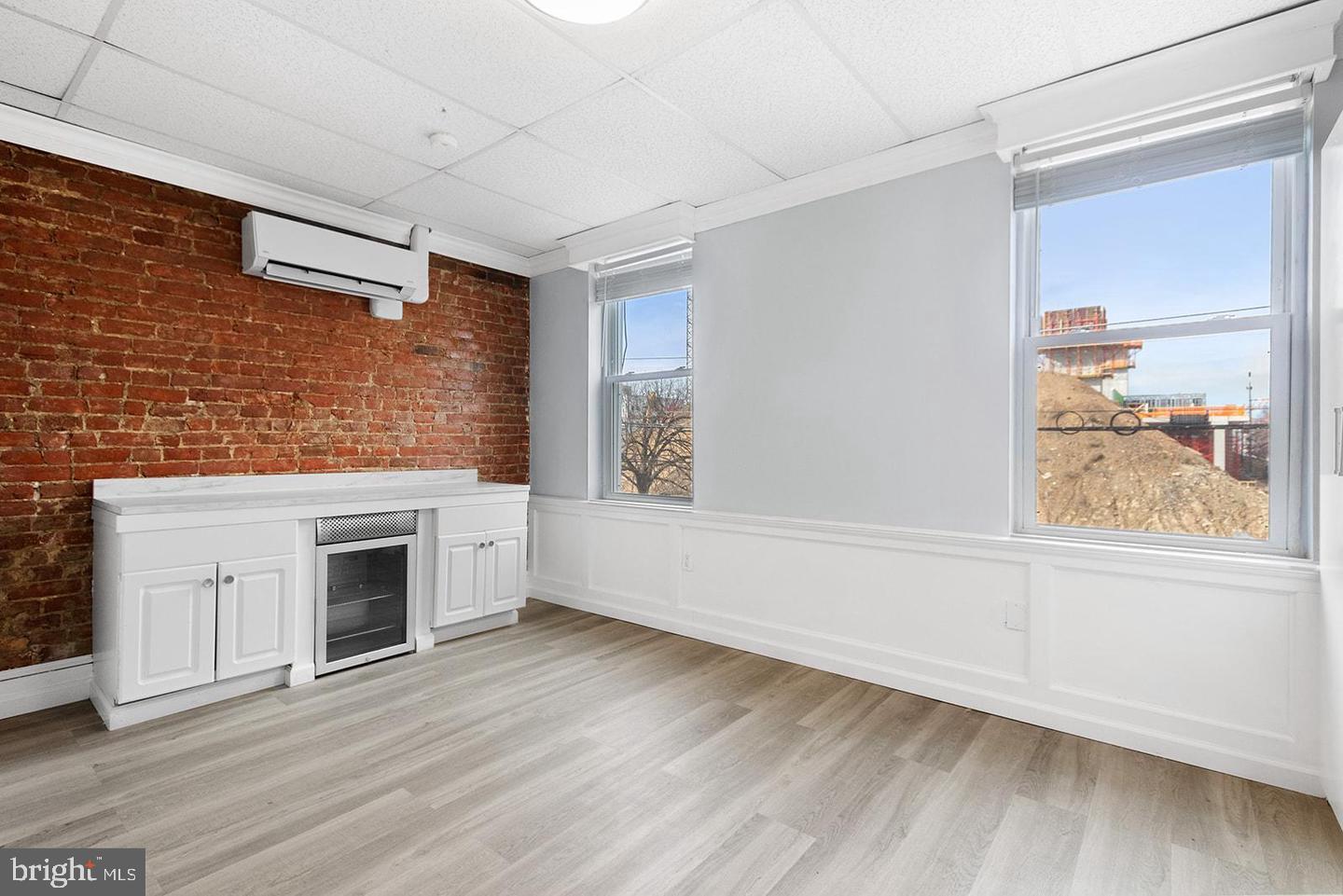 HAWTHORNE - Residential Income