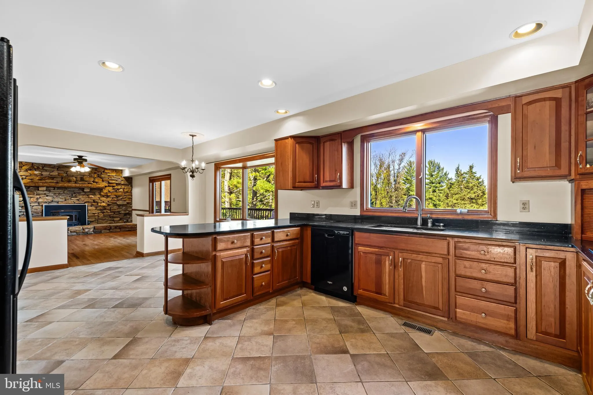 Phoenix, Maryland 21131, United States, 5 Bedrooms Bedrooms, ,5 BathroomsBathrooms,Residential,Contingent,216530