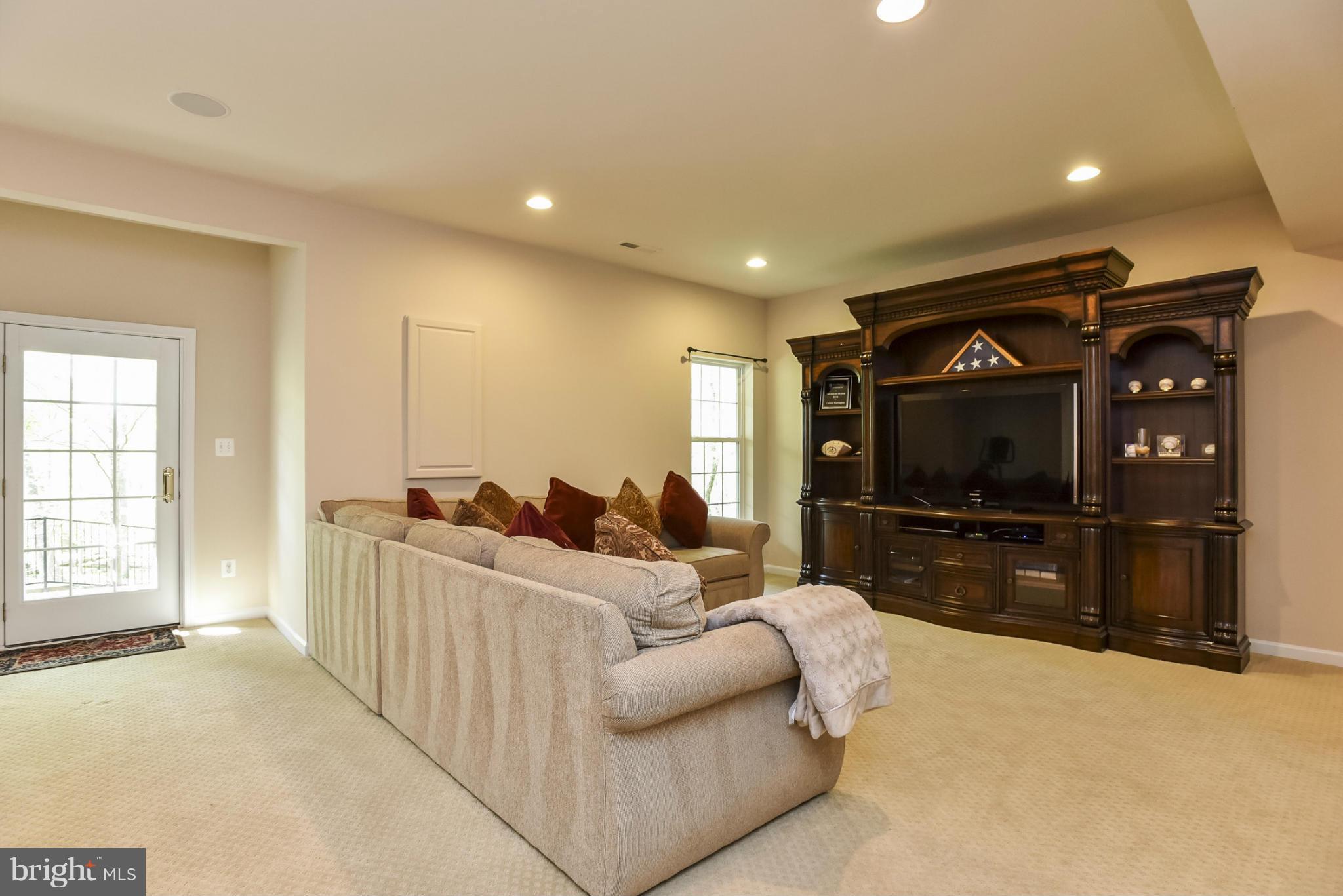 BELMONT COUNTRY CLUB - Residential