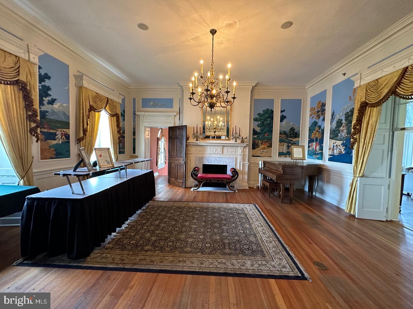 BELMONT COUNTRY CLUB - Residential