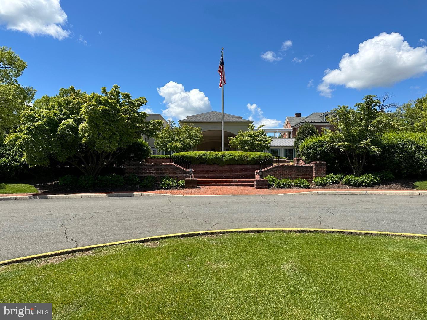 BELMONT COUNTRY CLUB - Residential