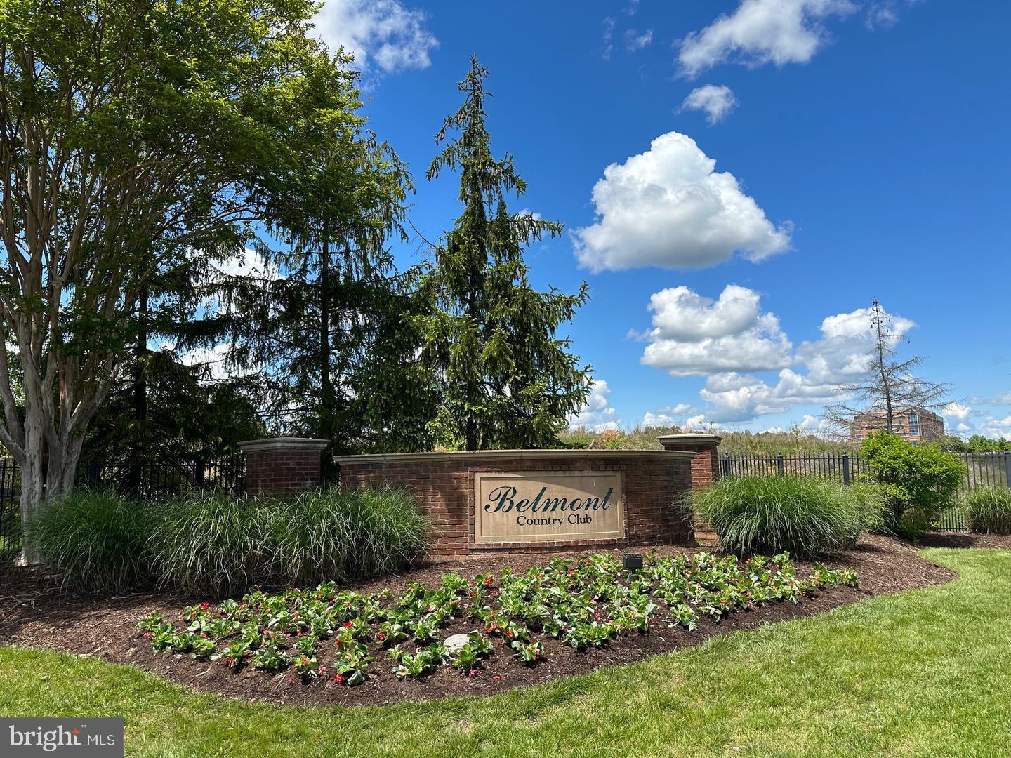 BELMONT COUNTRY CLUB - Residential