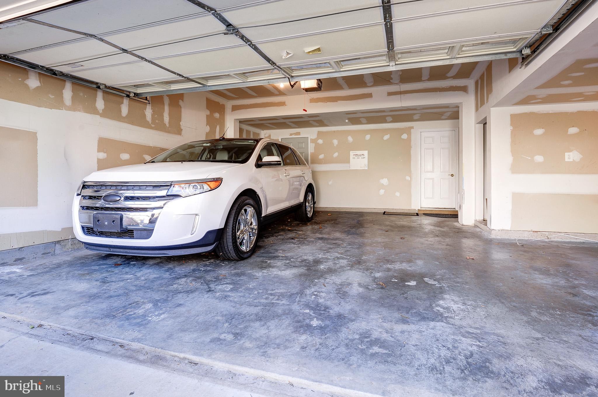 BELMONT COUNTRY CLUB - Residential