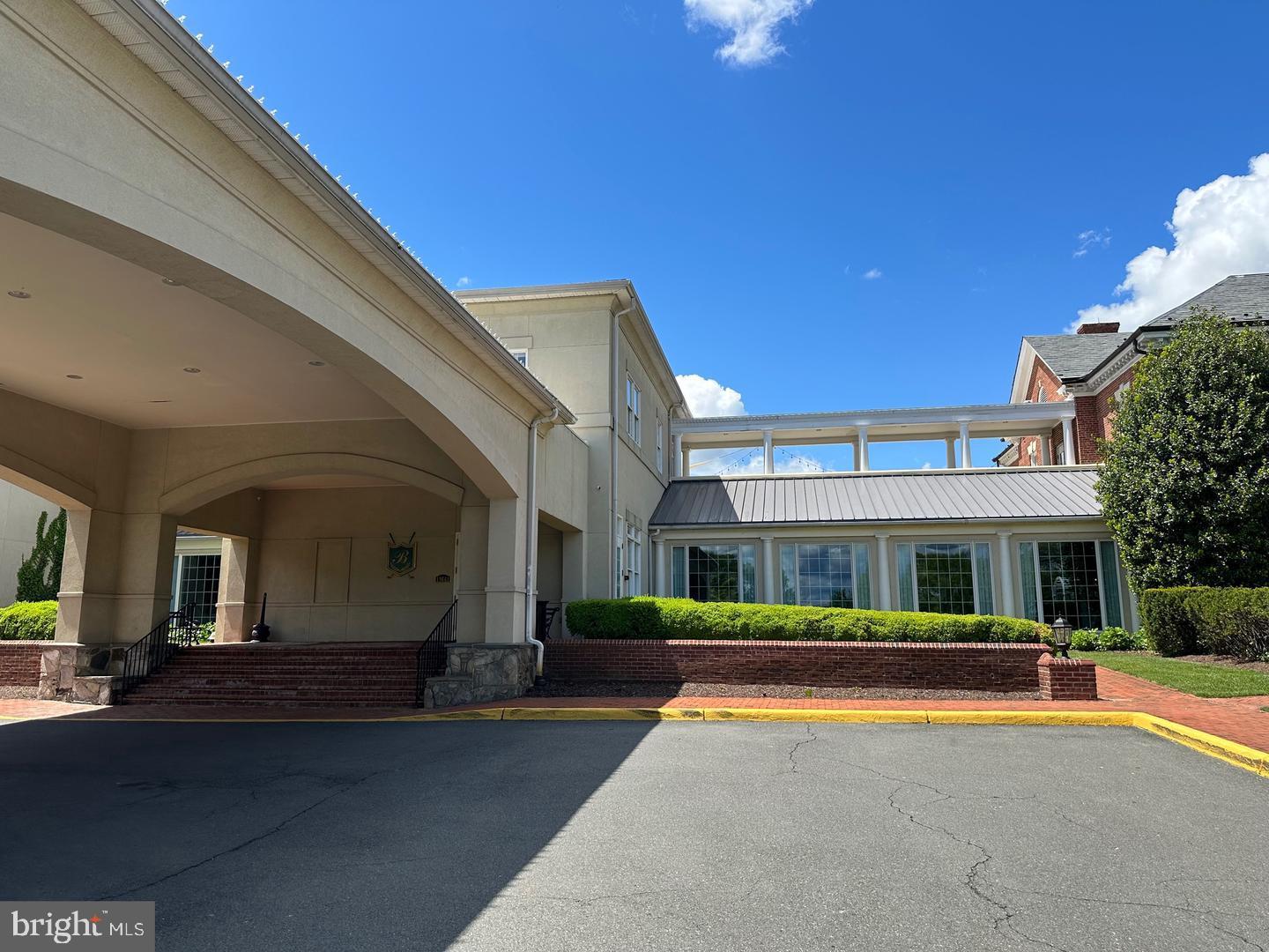 BELMONT COUNTRY CLUB - Residential