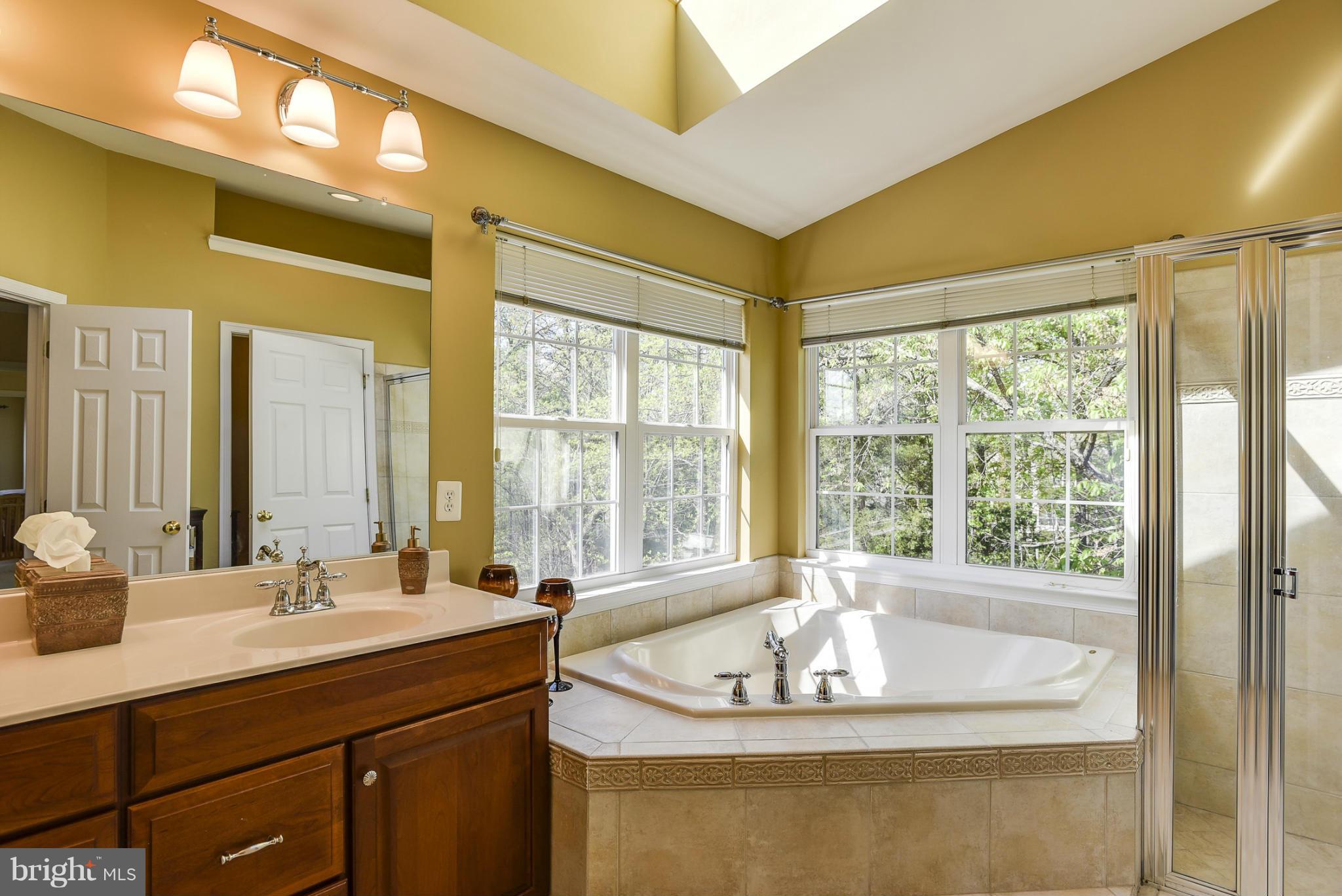 BELMONT COUNTRY CLUB - Residential