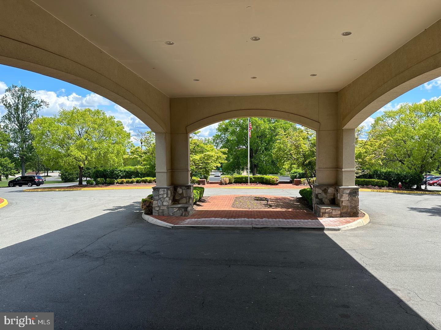 BELMONT COUNTRY CLUB - Residential