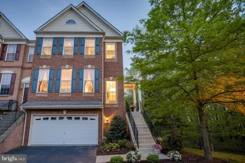 43395 Briar Creek Terrace, Ashburn, VA MLS: VALO2116672