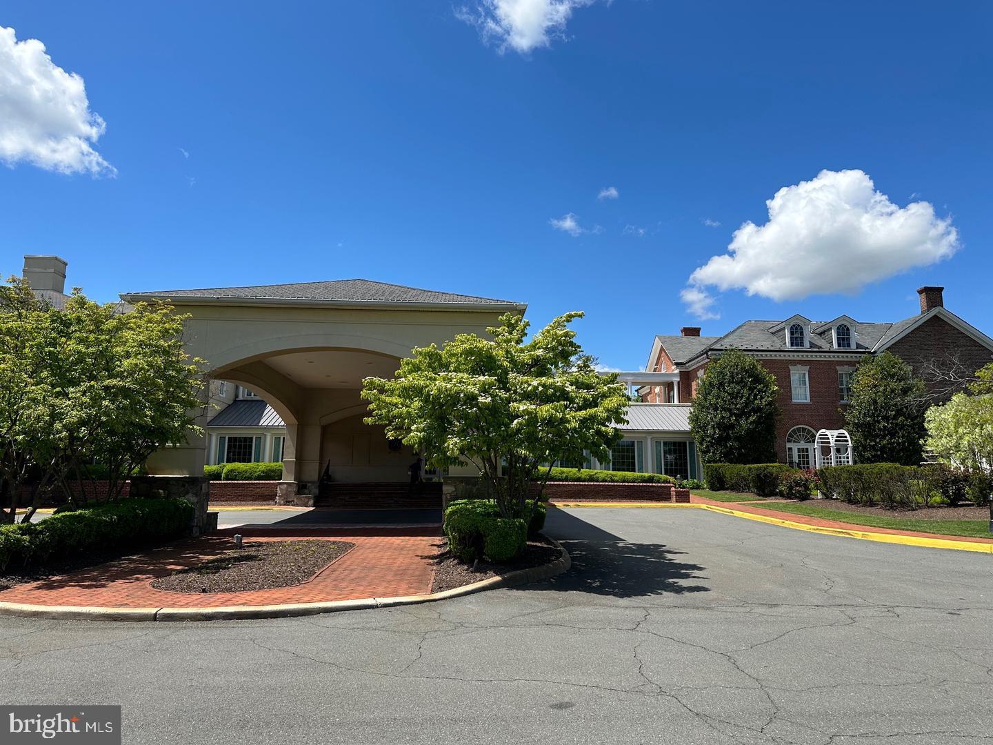 BELMONT COUNTRY CLUB - Residential