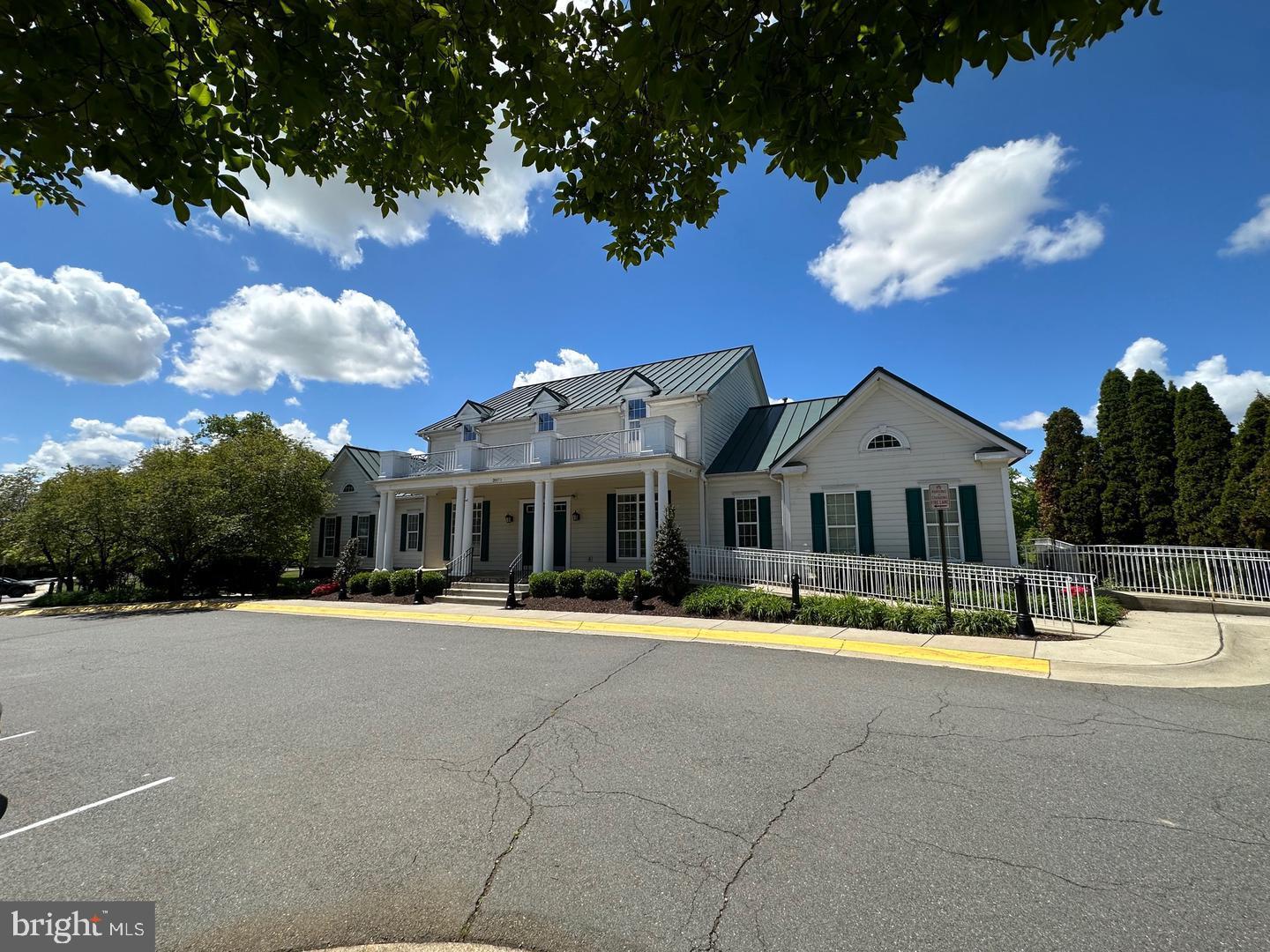 BELMONT COUNTRY CLUB - Residential