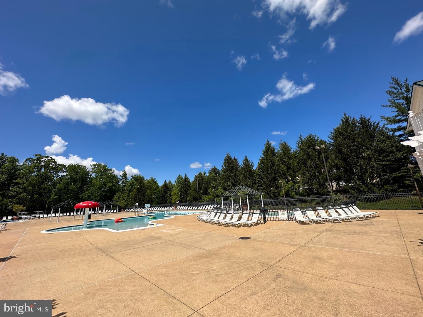 BELMONT COUNTRY CLUB - Residential