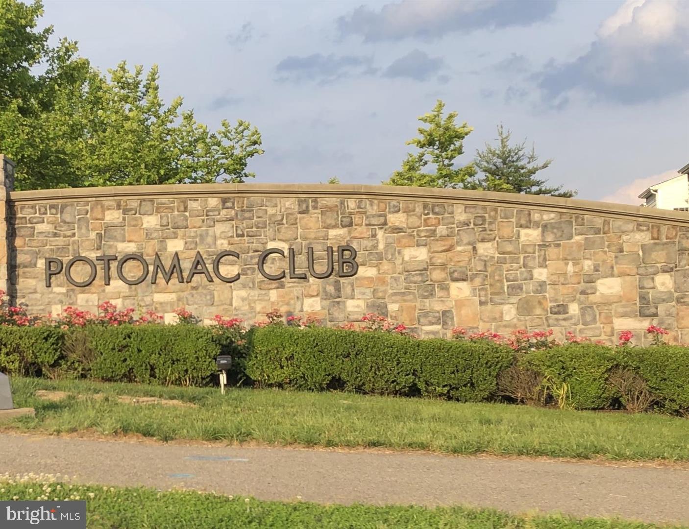 POTOMAC CLUB - Residential Lease
