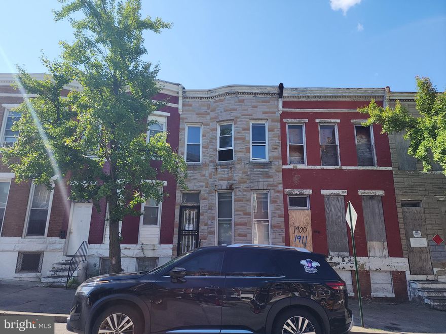 ONLINE AUCTION: Bidding begins 1/11 @ 10:00 AM. Bidding ends 1/15 @ 12:20 PM. List Price is Suggested Opening Bid. Deposit: $5,000. Situated in the Midtown-Edmondson area, this spacious 2-story townhome is centrally located for both convenience and lifestyle. It's just a short distance to Grace Medical Center/Bon Secours Hospital and minutes away from the numerous attractions of Edmondson Village. The home offers easy access to major commuting routes, specifically US Highway 1 (N Monroe St).