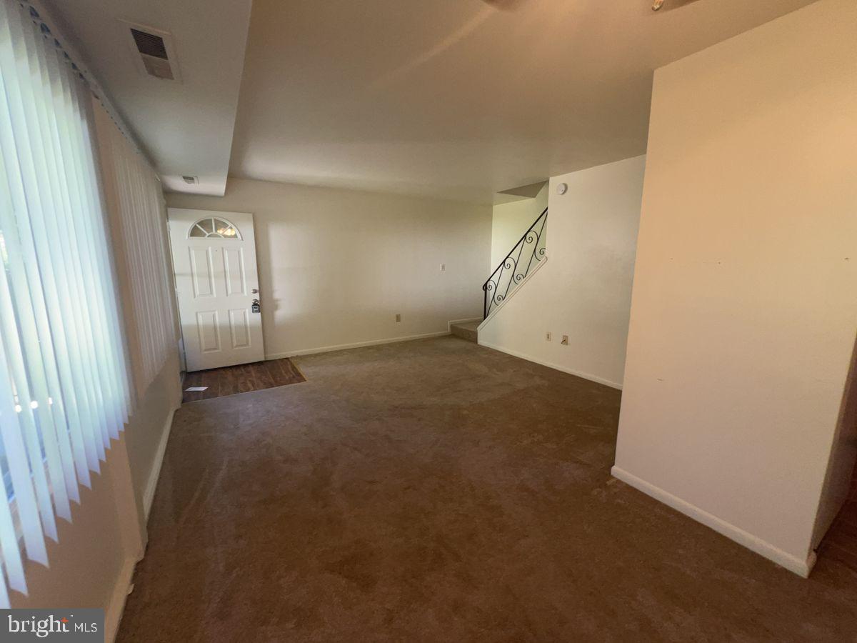 NORTHSIDE TOWNHOUSE APARTMENTS - Residential Lease