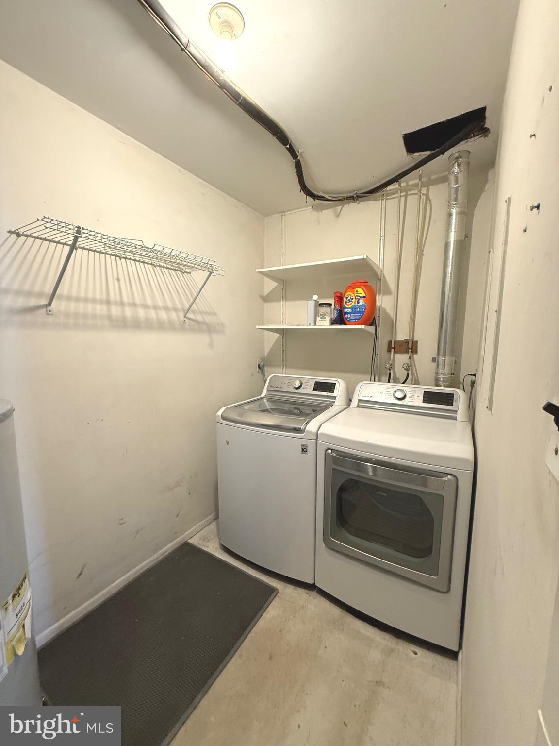 NEWTOWN CROSSING - Residential