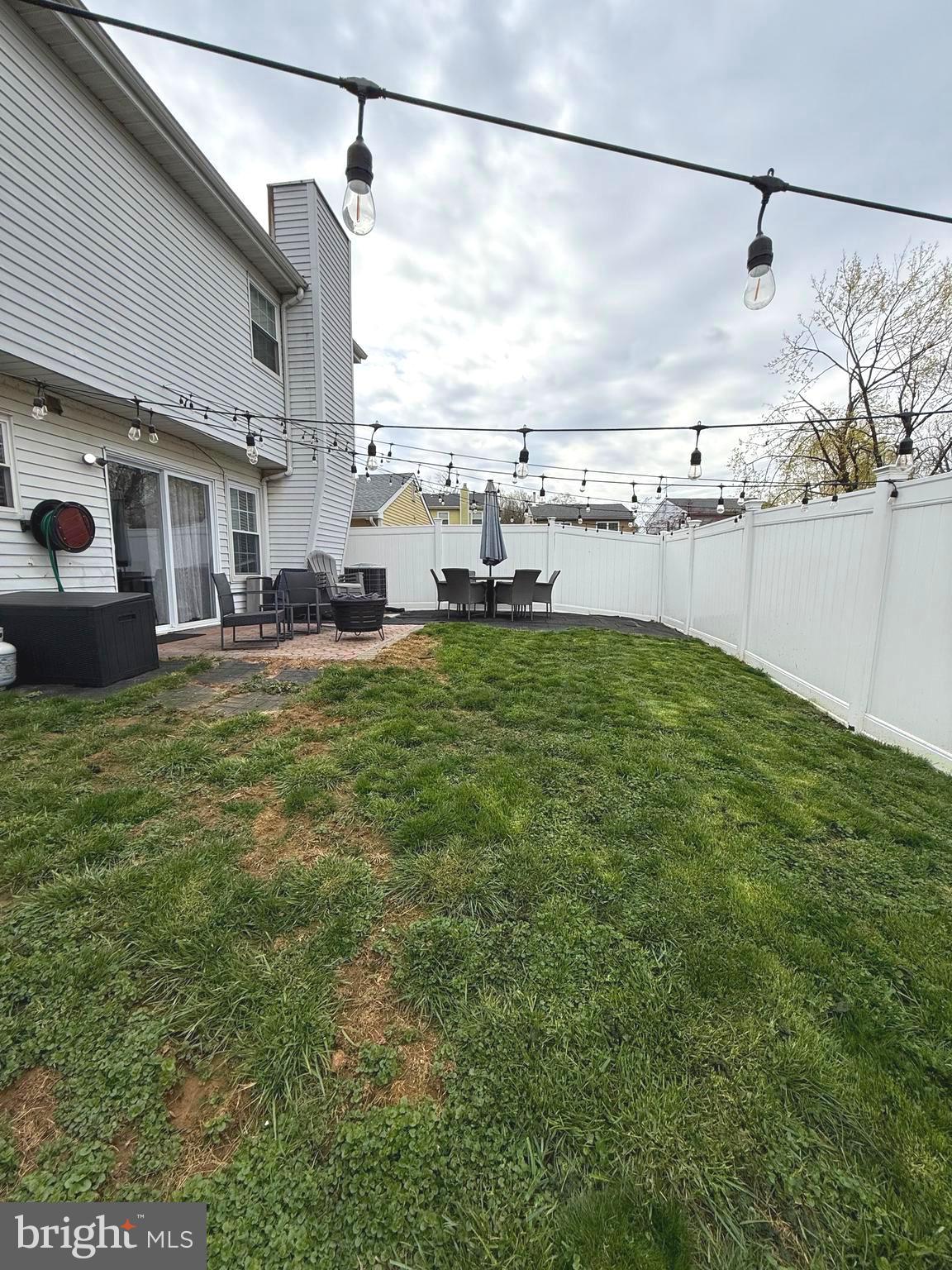 NEWTOWN CROSSING - Residential