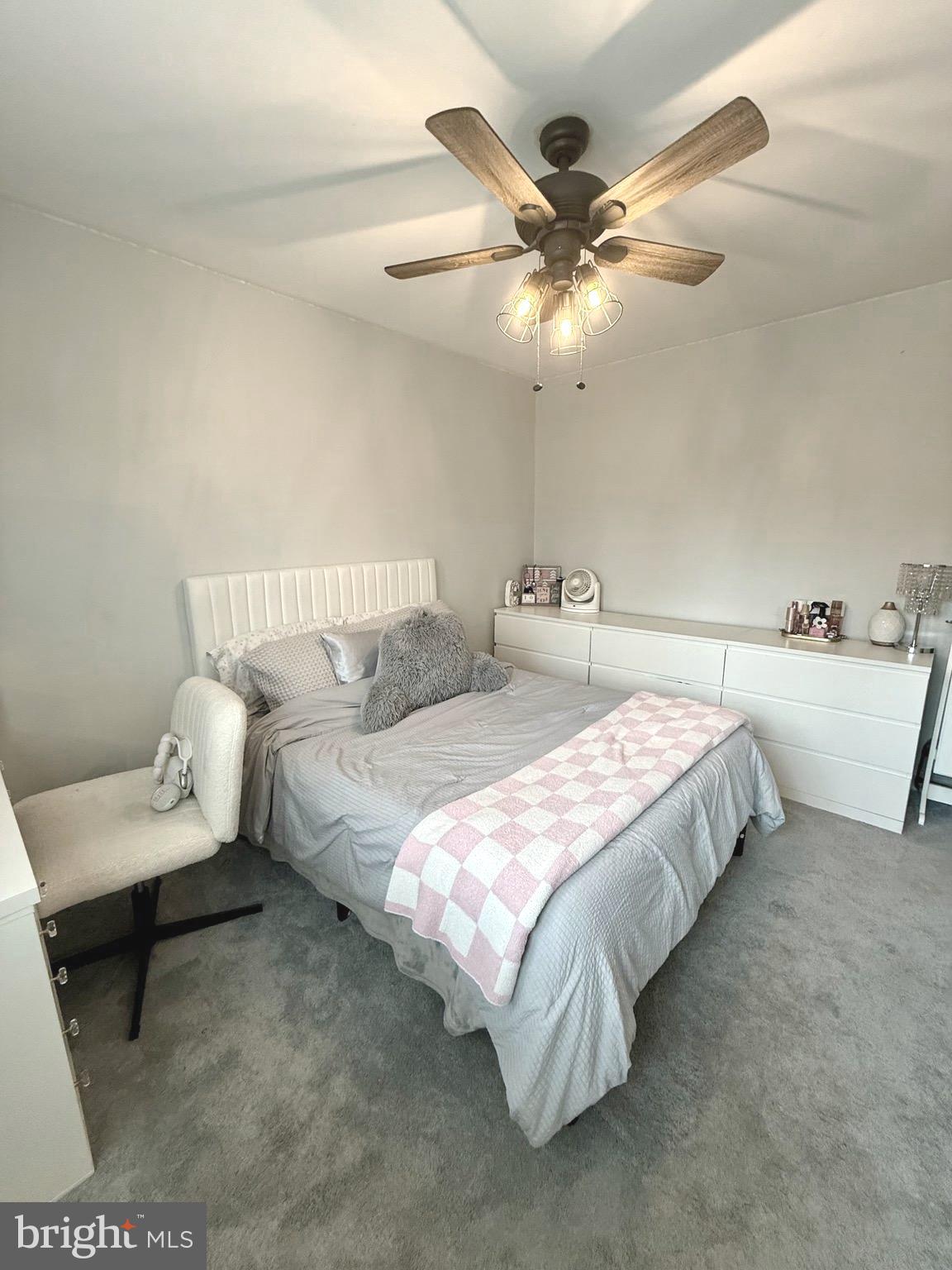 NEWTOWN CROSSING - Residential