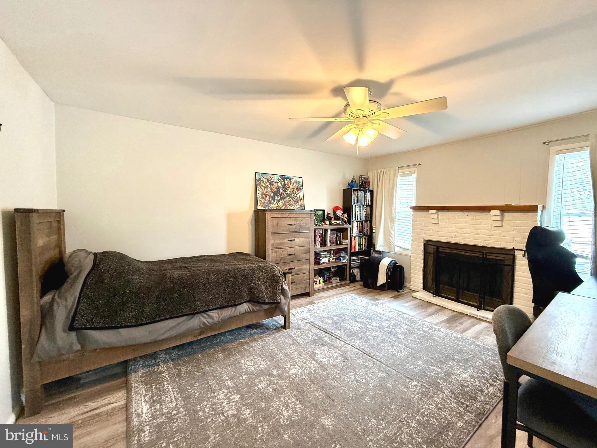 NEWTOWN CROSSING - Residential