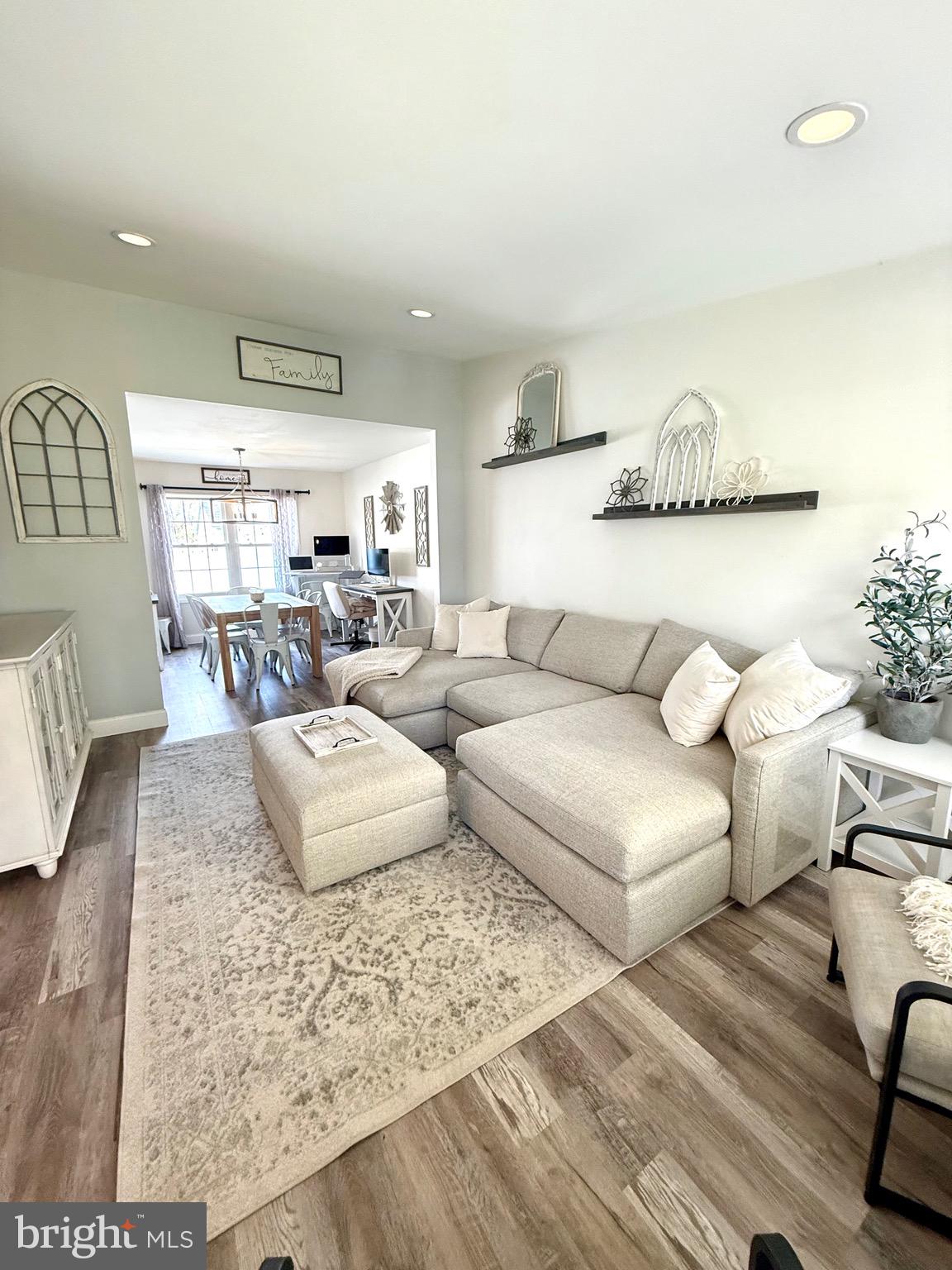 NEWTOWN CROSSING - Residential