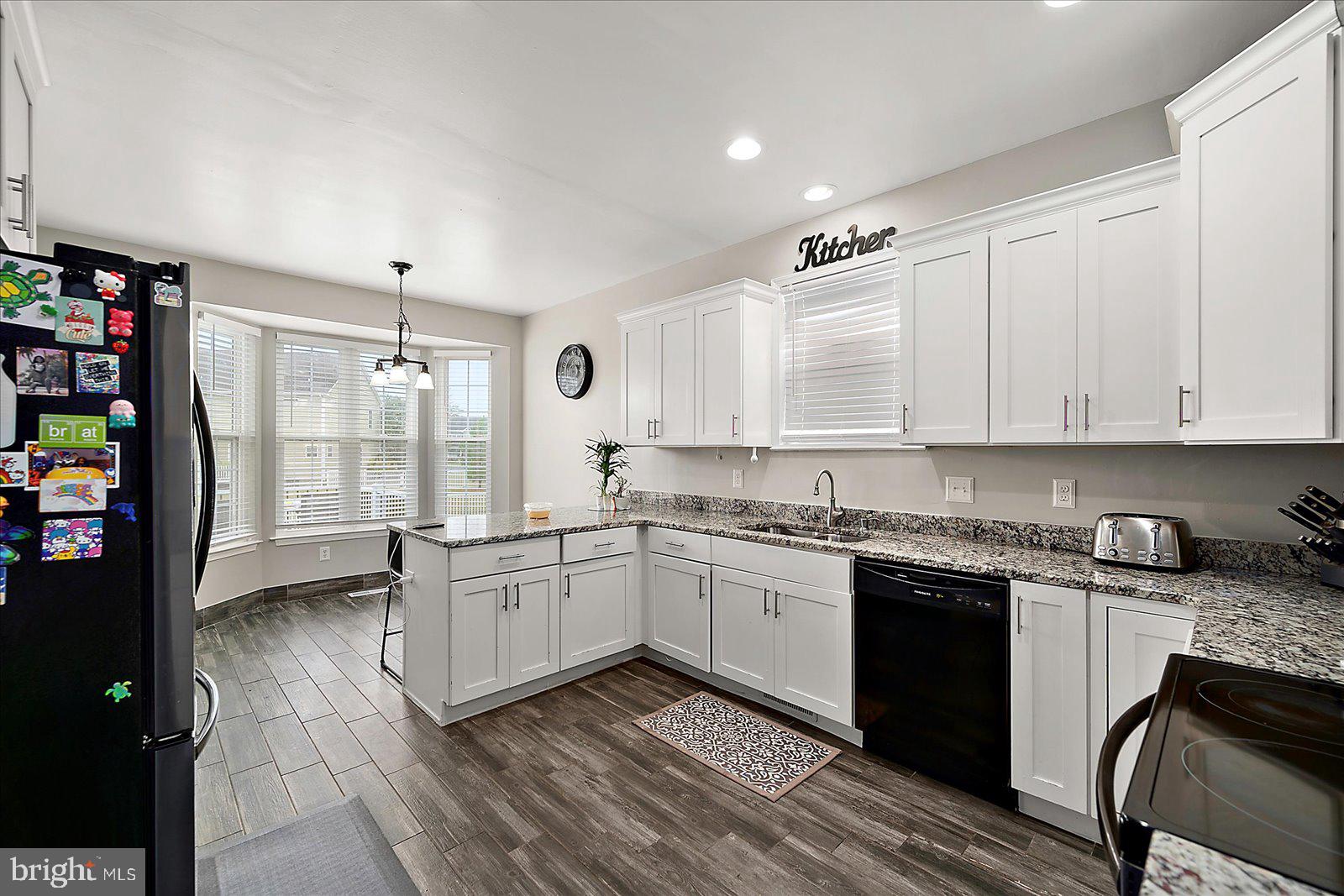 EAST FIELD - Residential