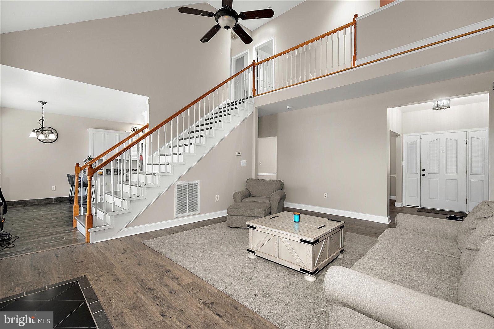 EAST FIELD - Residential