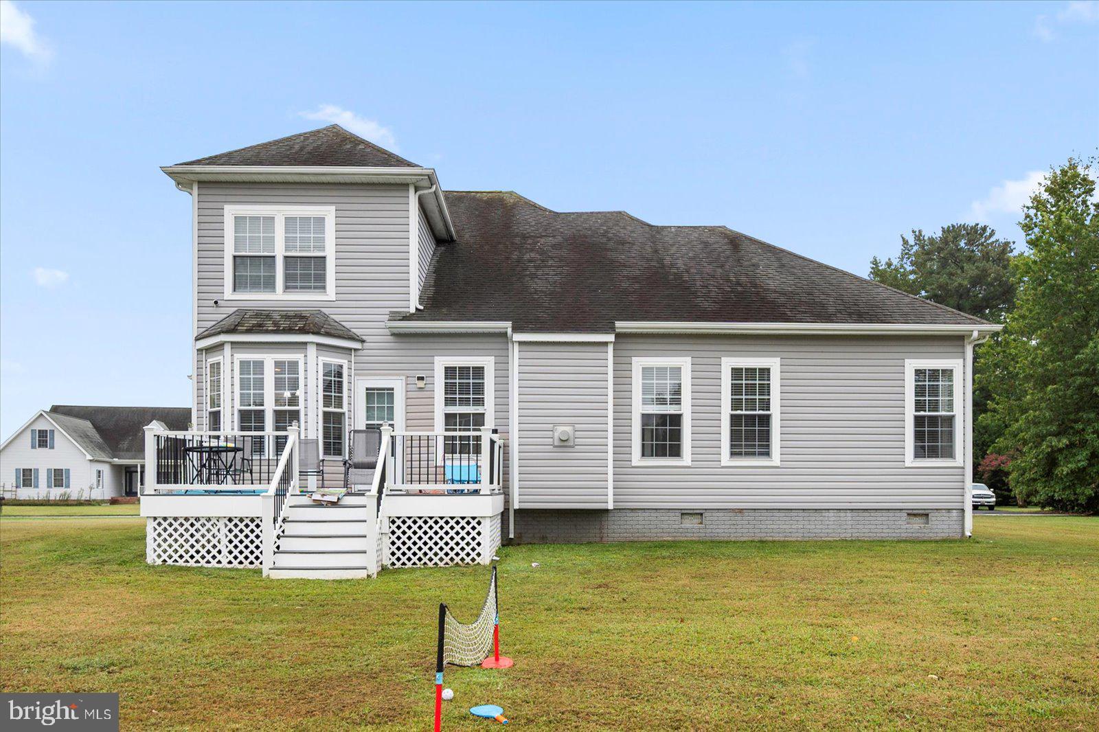 EAST FIELD - Residential