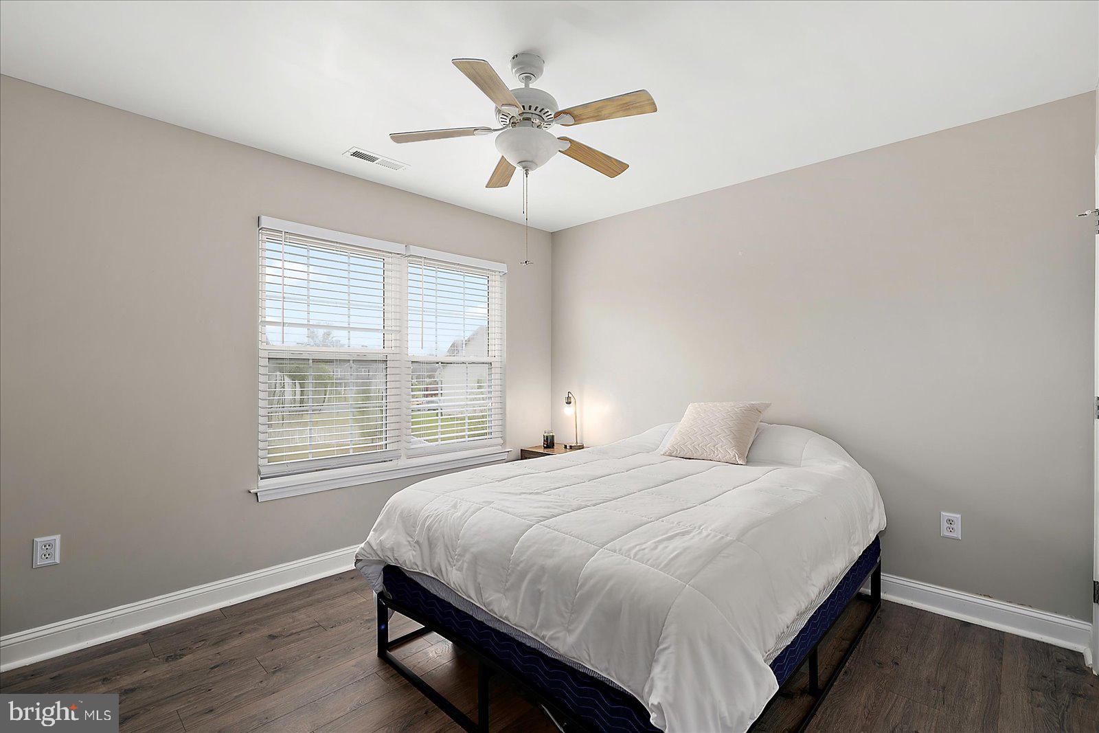 EAST FIELD - Residential