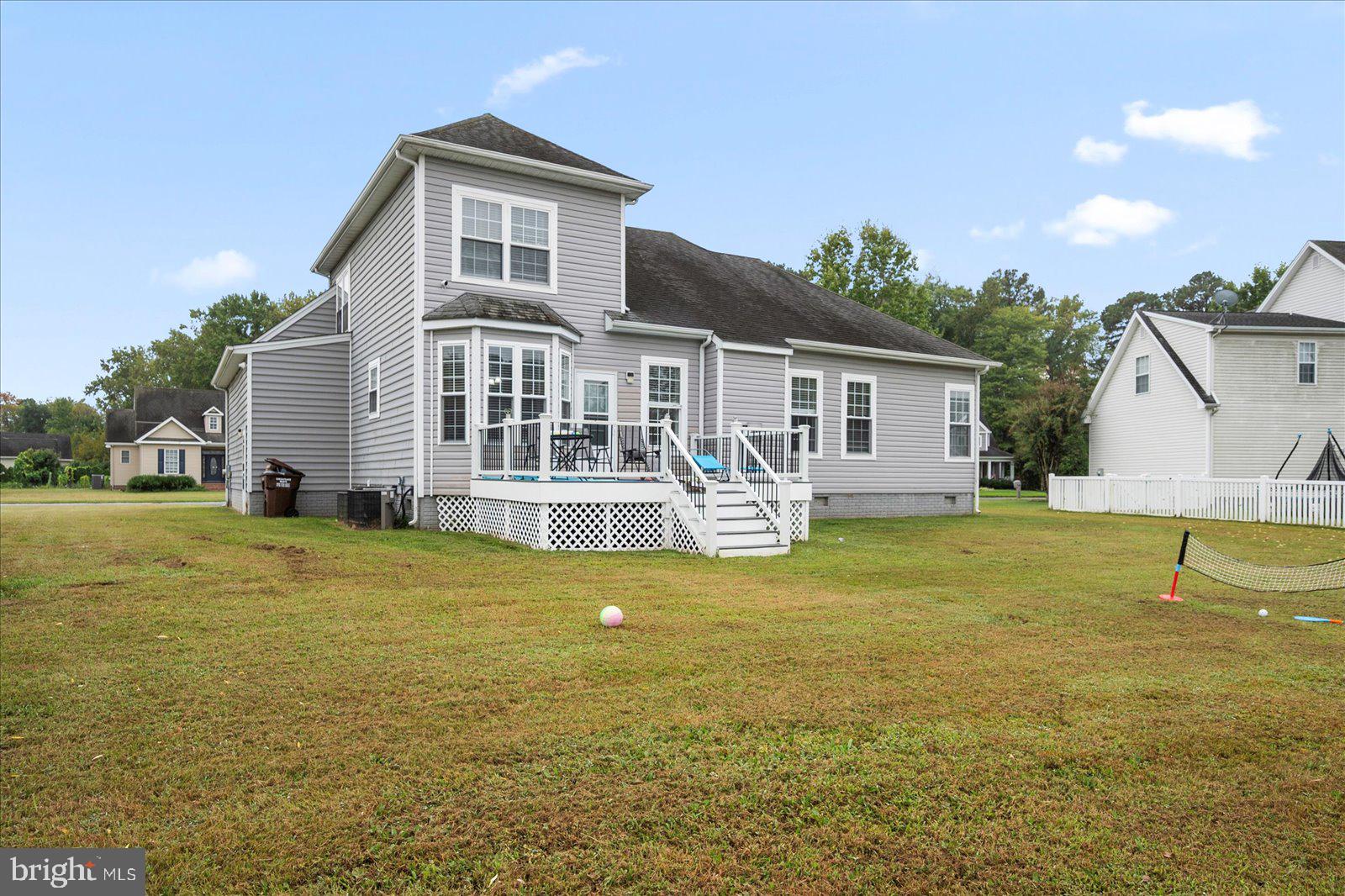 EAST FIELD - Residential