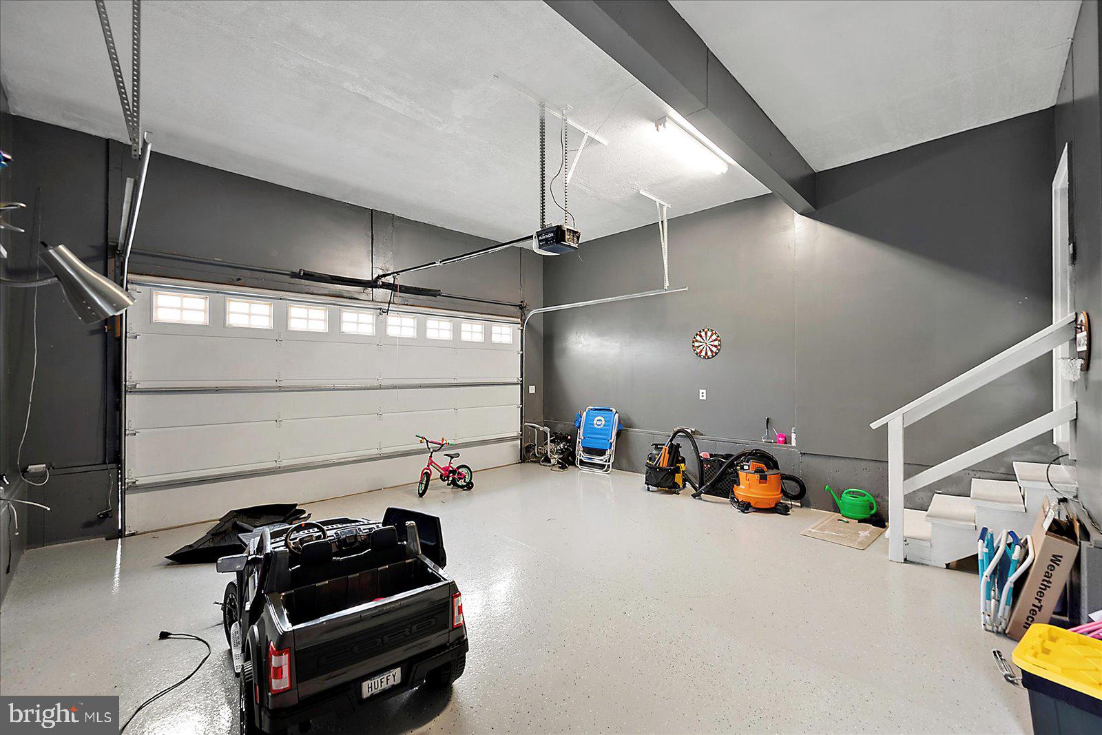 EAST FIELD - Residential