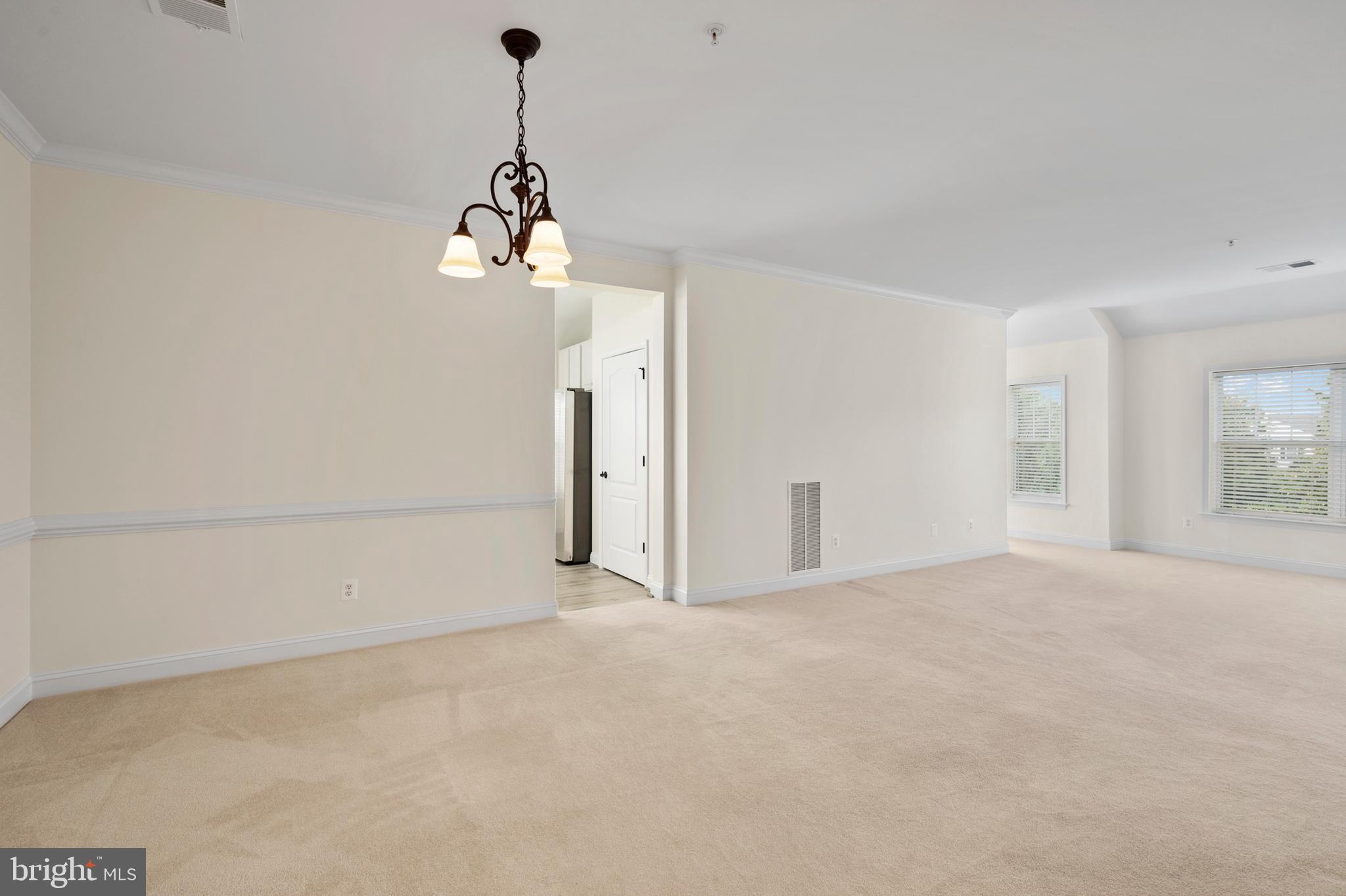 FAIRWAY HILLS - Residential Lease