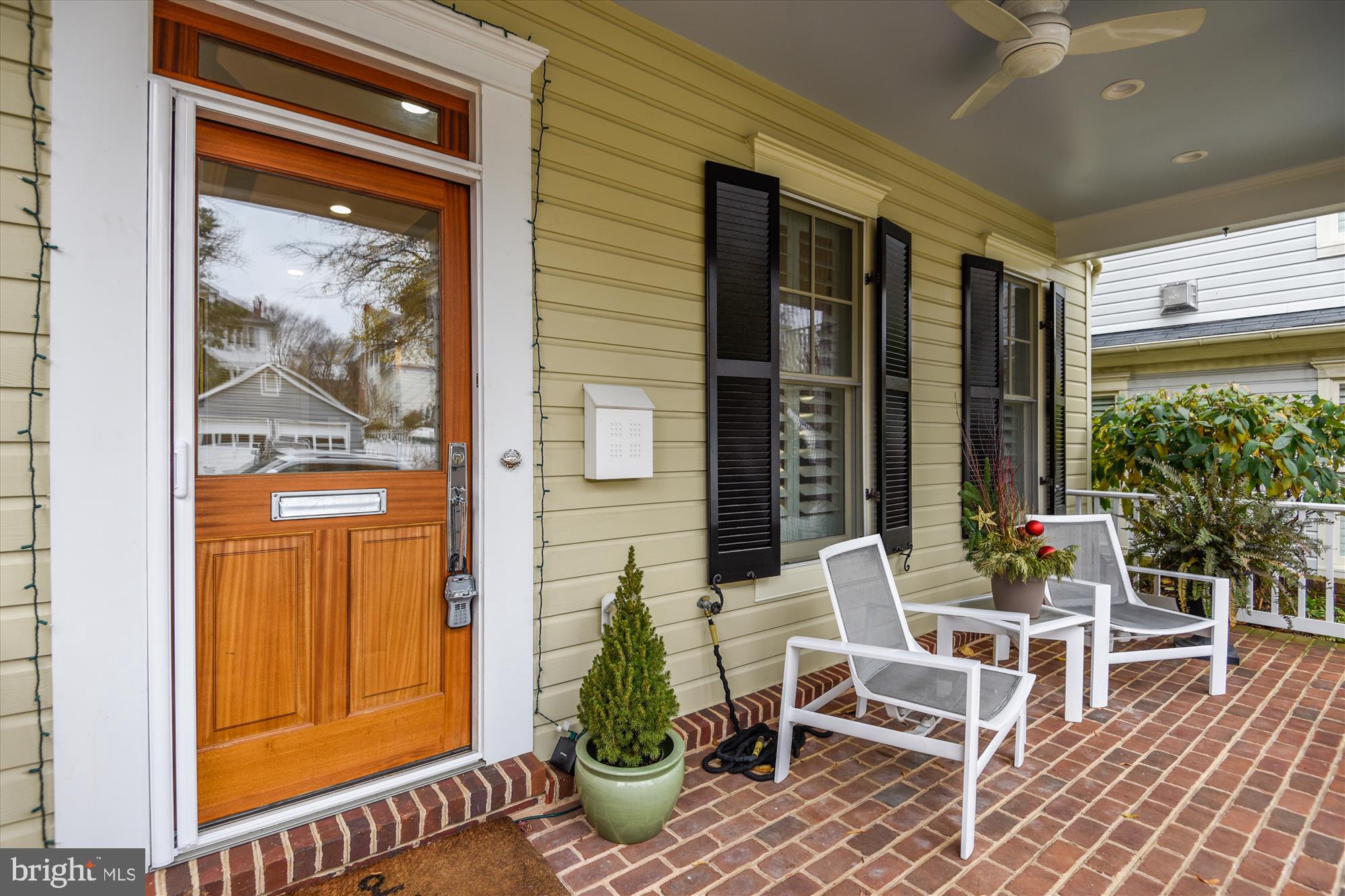 MURRAY HILL - Residential