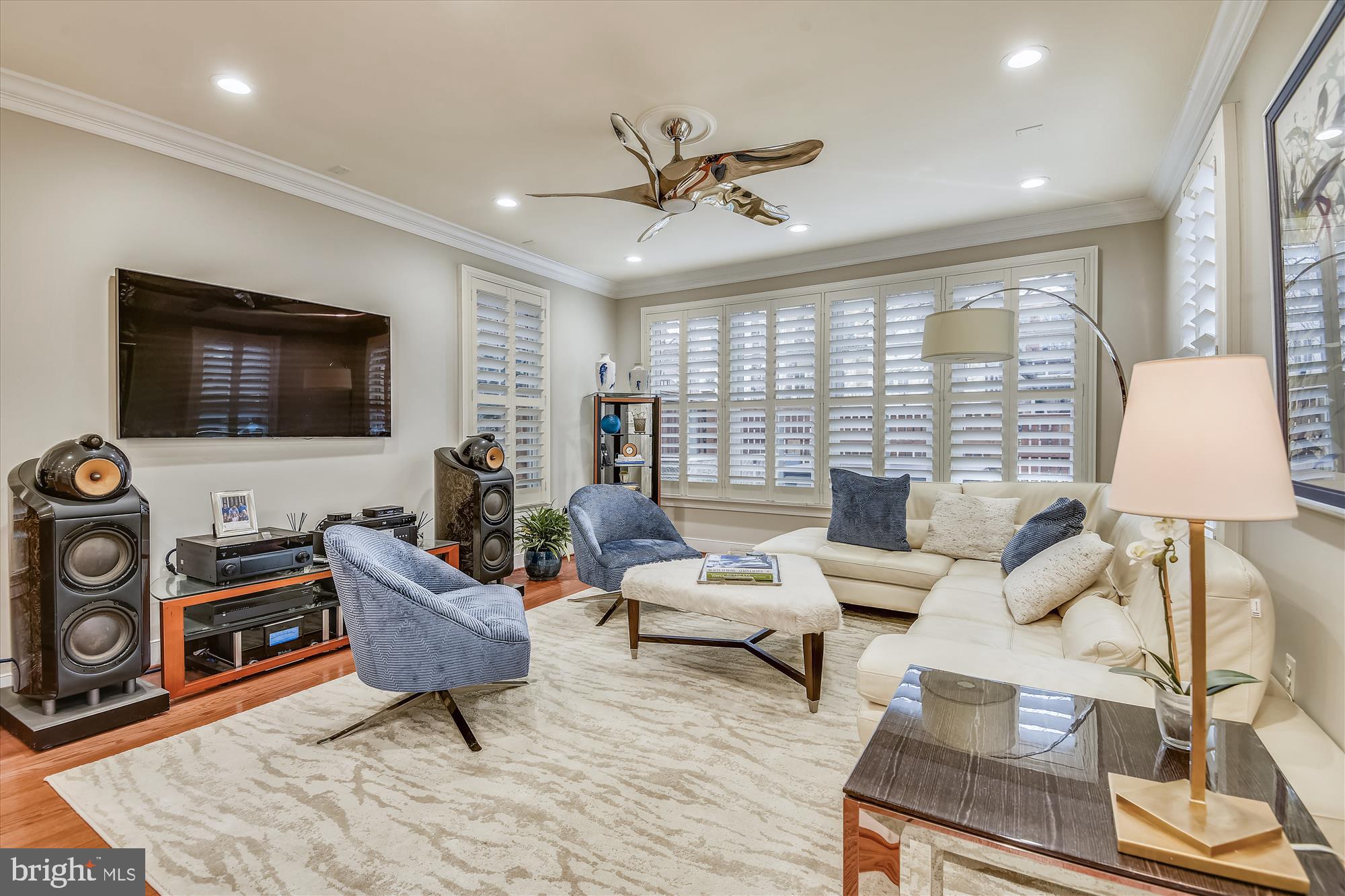 MURRAY HILL - Residential