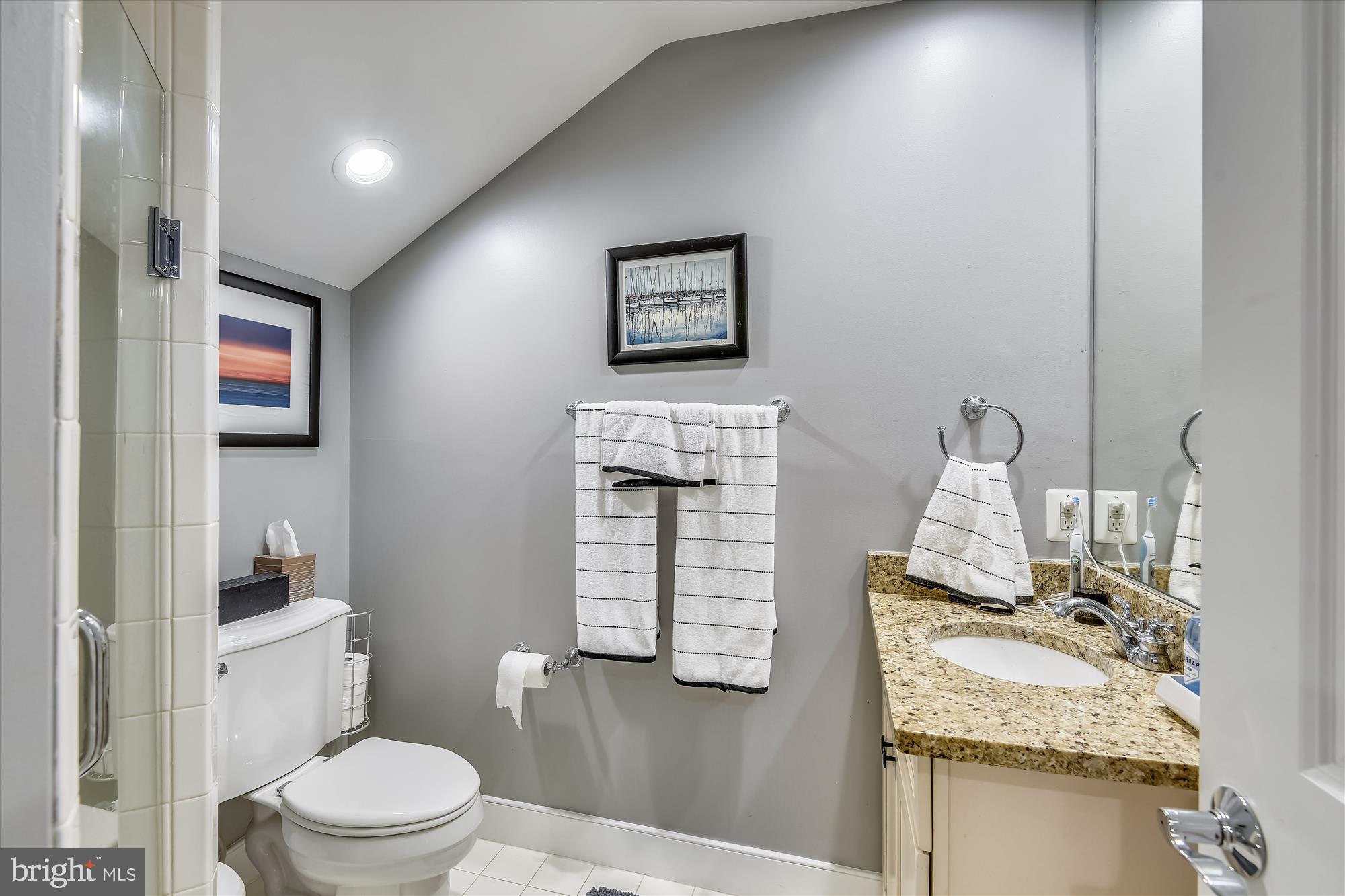 MURRAY HILL - Residential