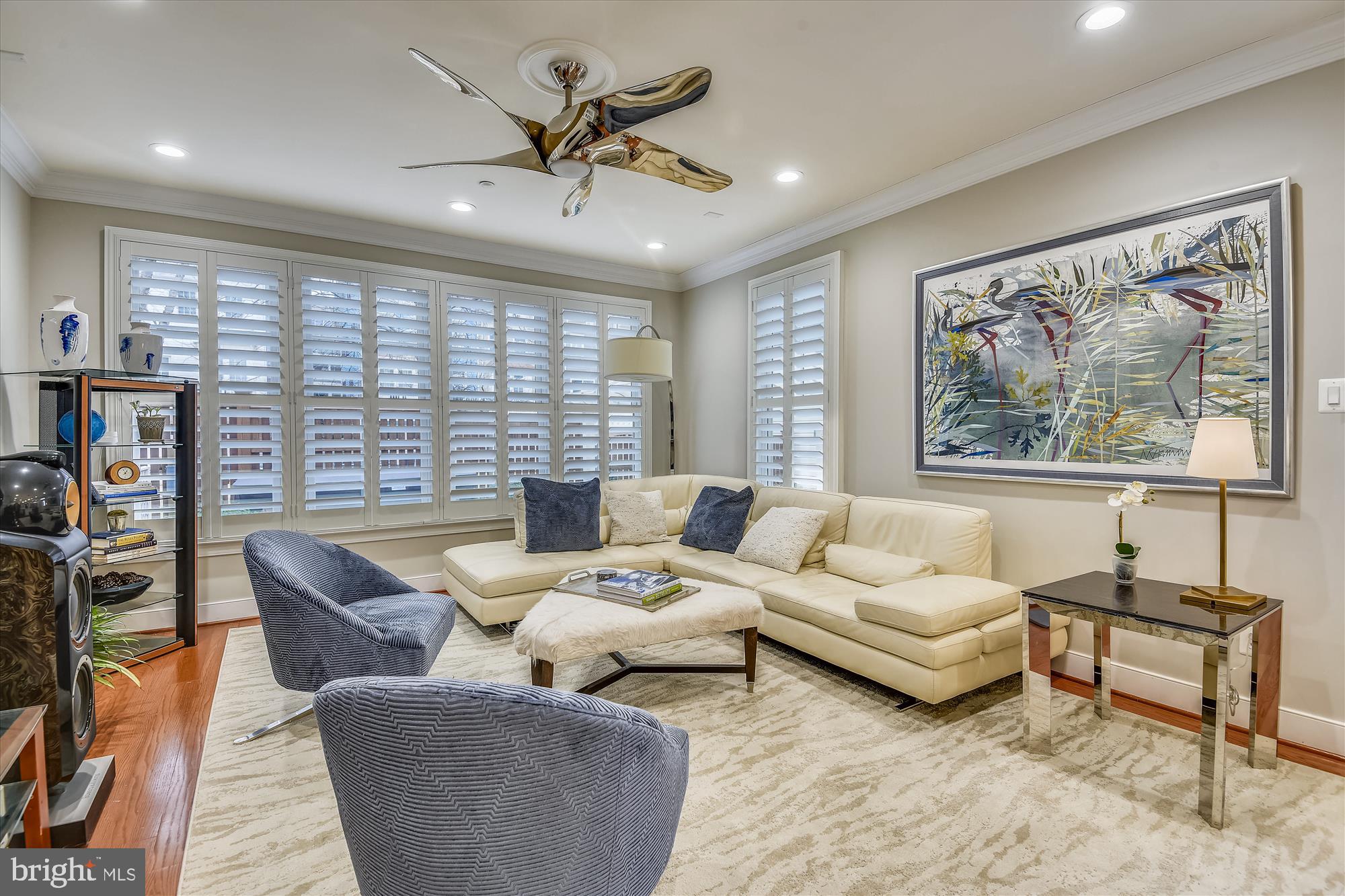 MURRAY HILL - Residential