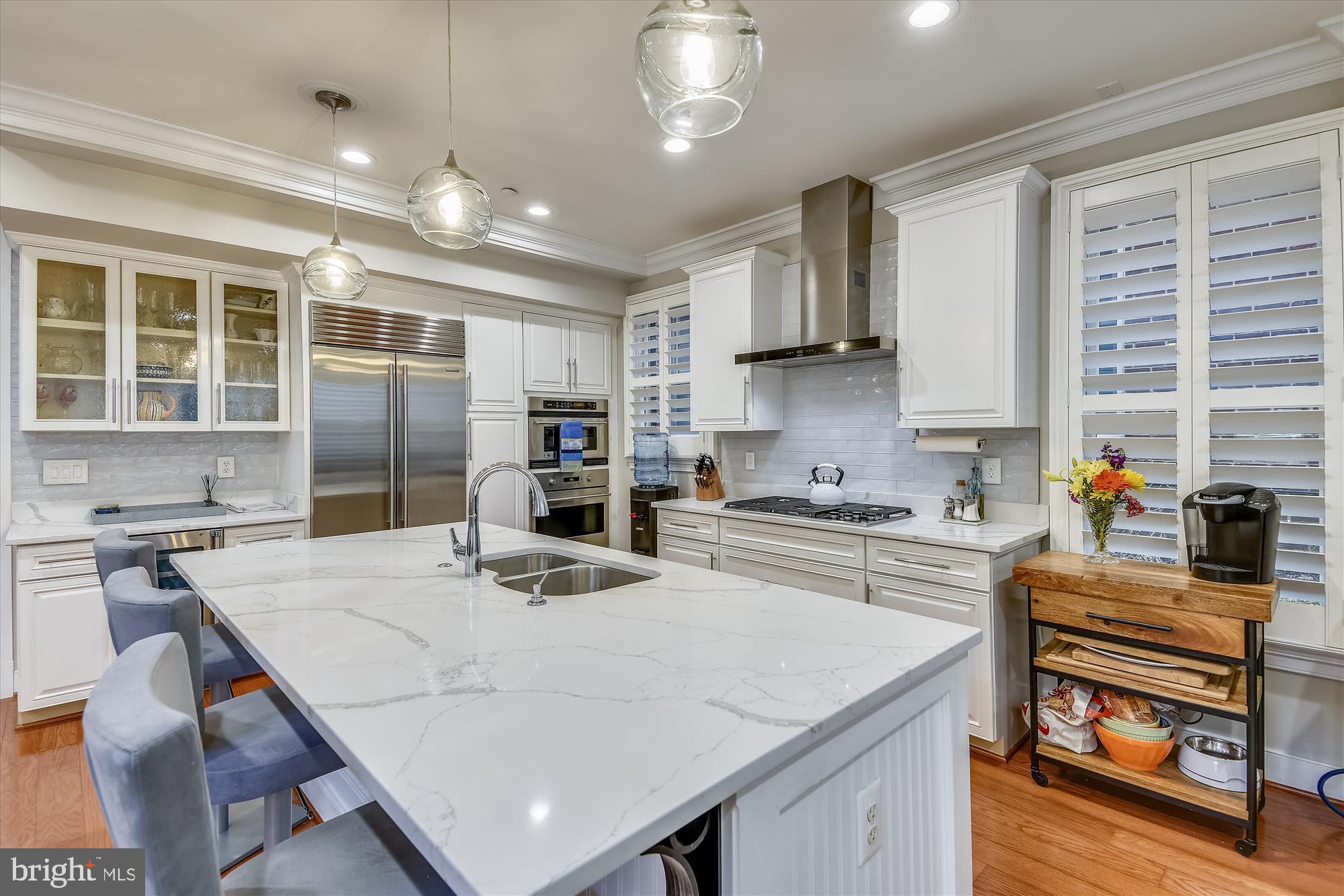 MURRAY HILL - Residential