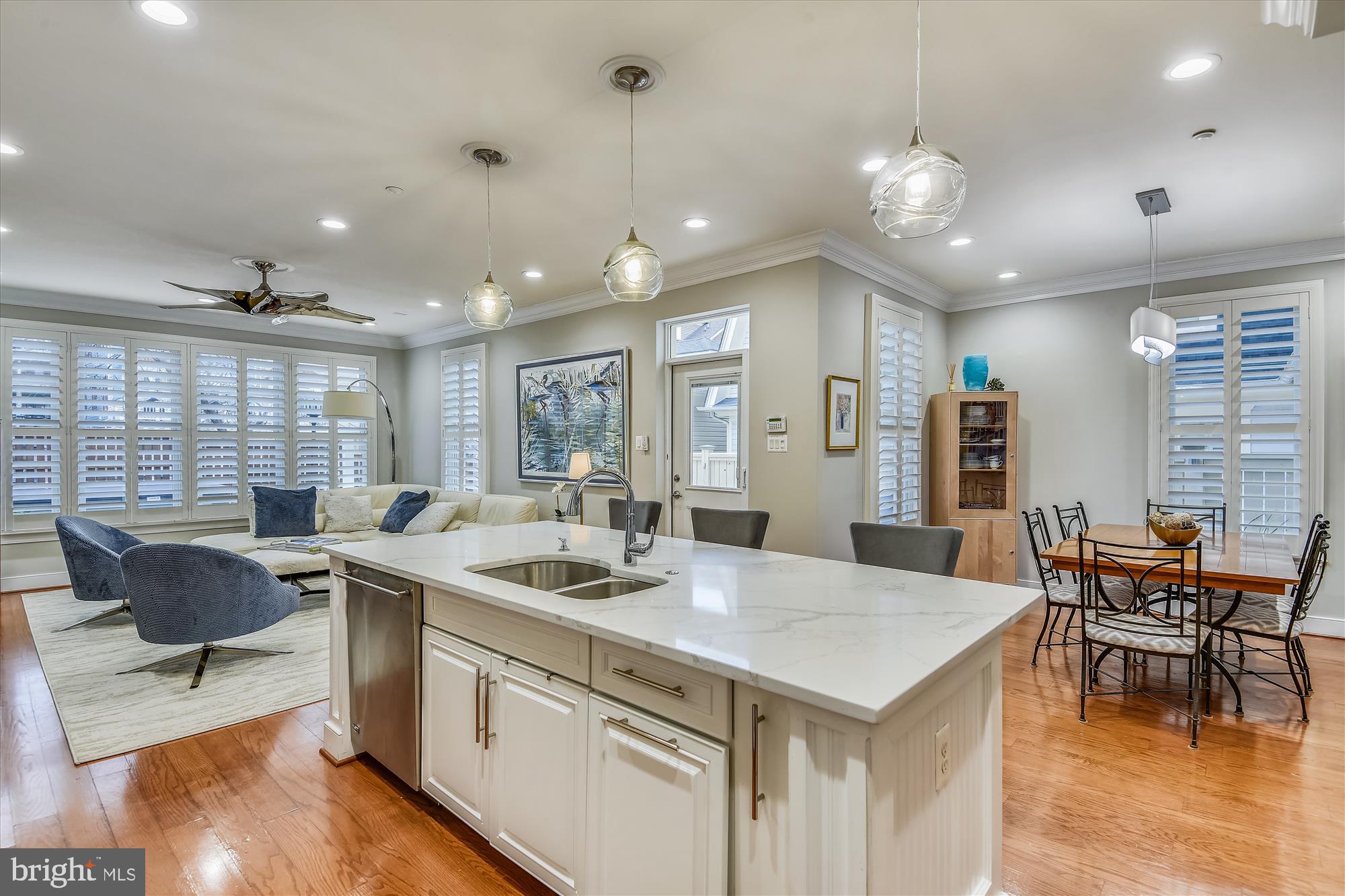 MURRAY HILL - Residential