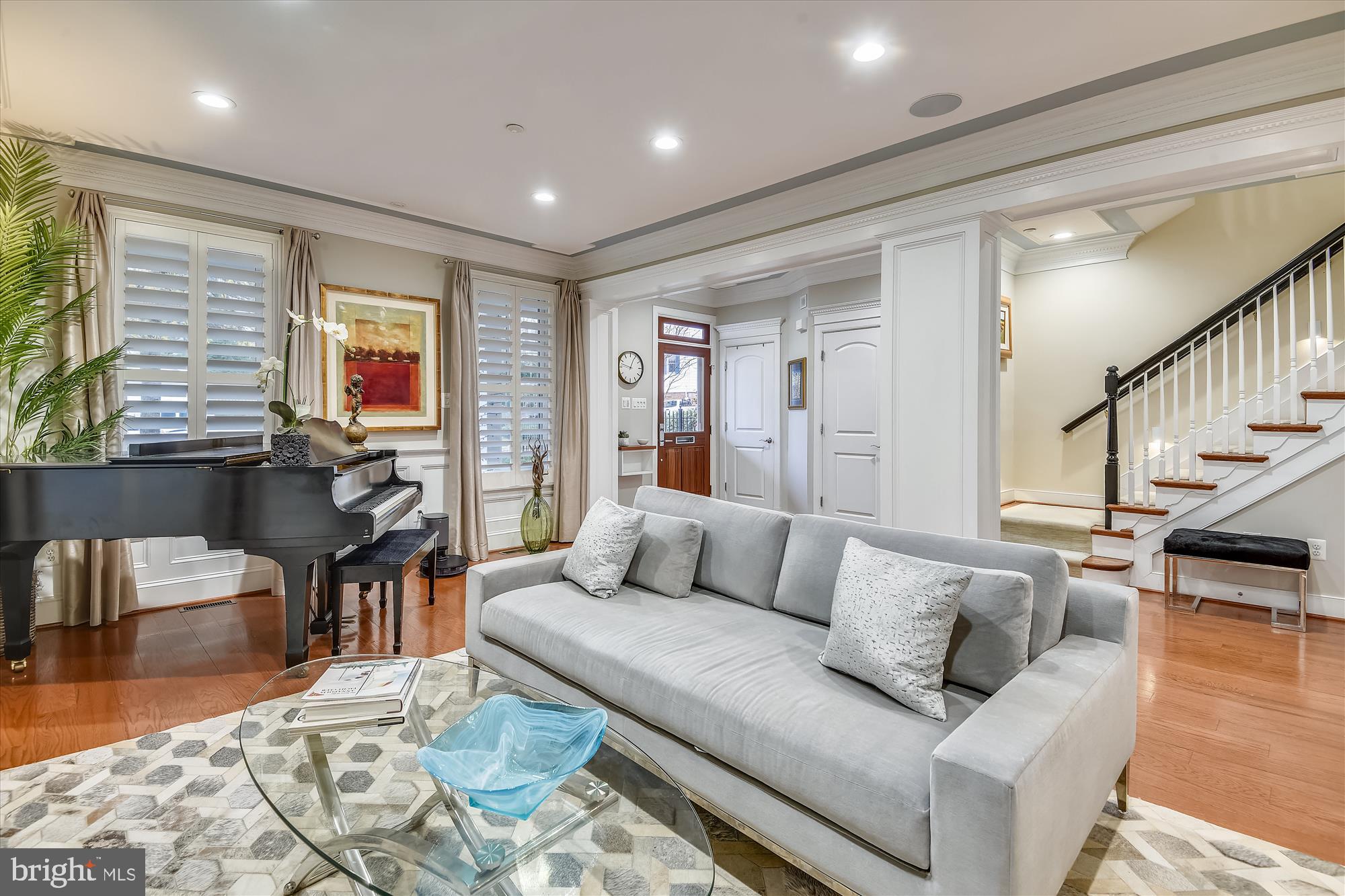 MURRAY HILL - Residential