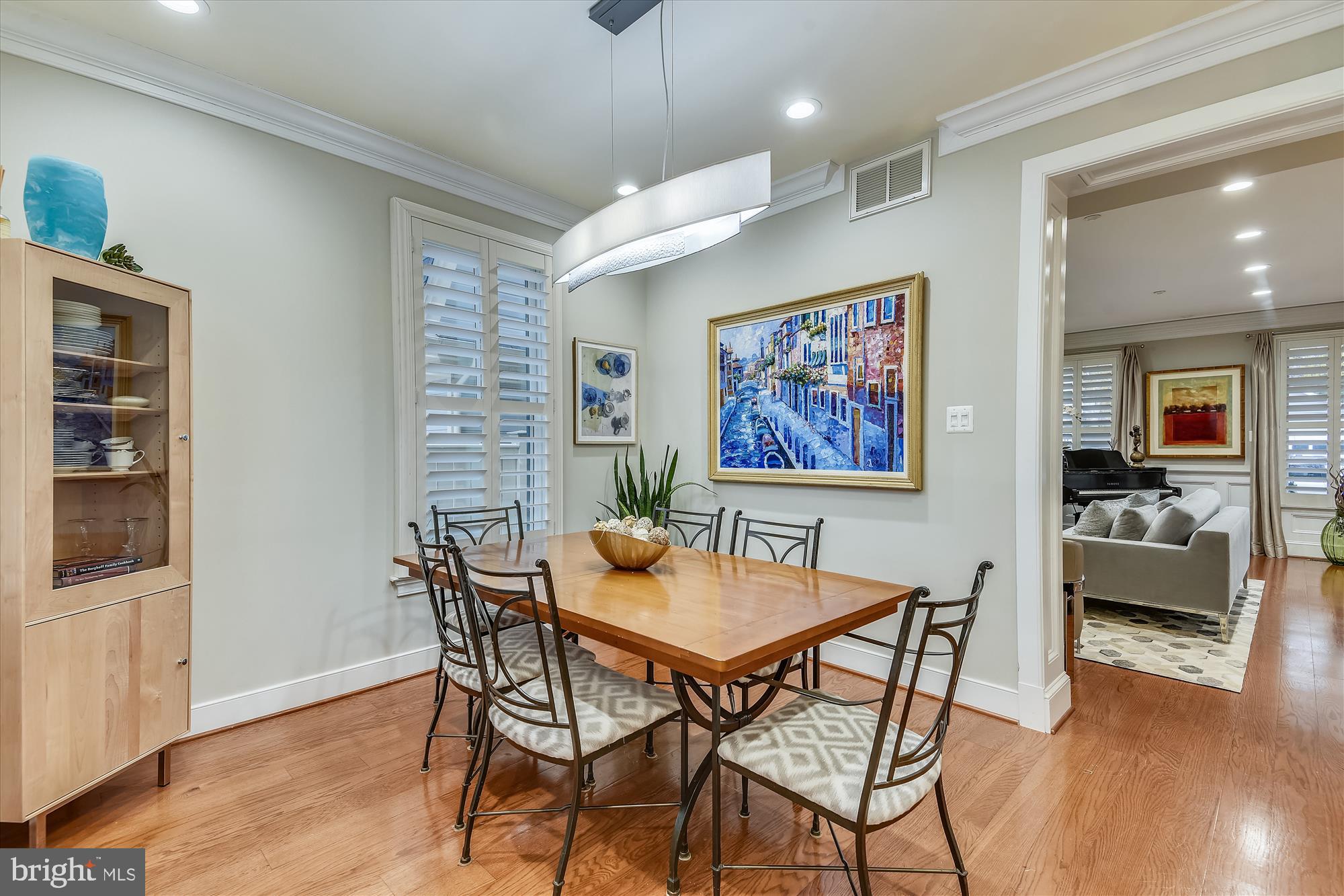 MURRAY HILL - Residential