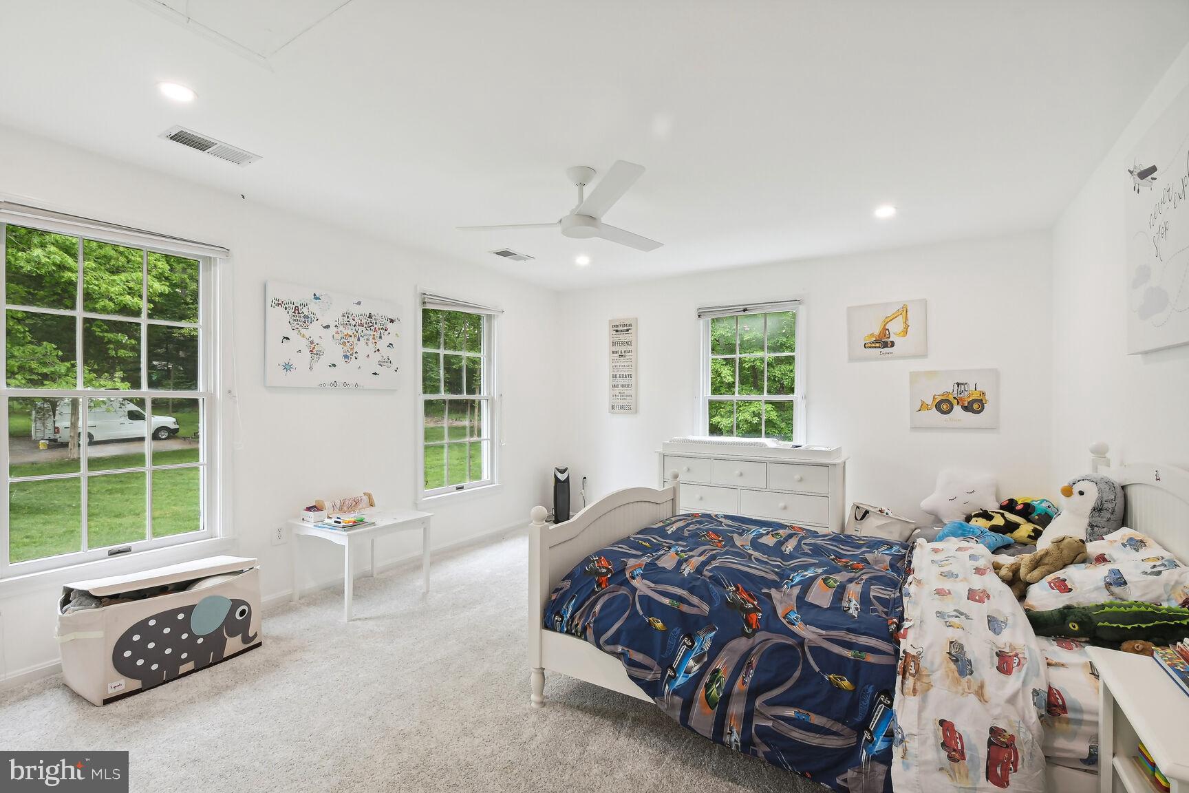 LOCKMEADE - Residential Lease