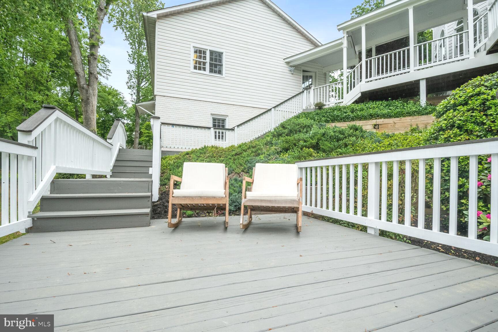 LOCKMEADE - Residential Lease