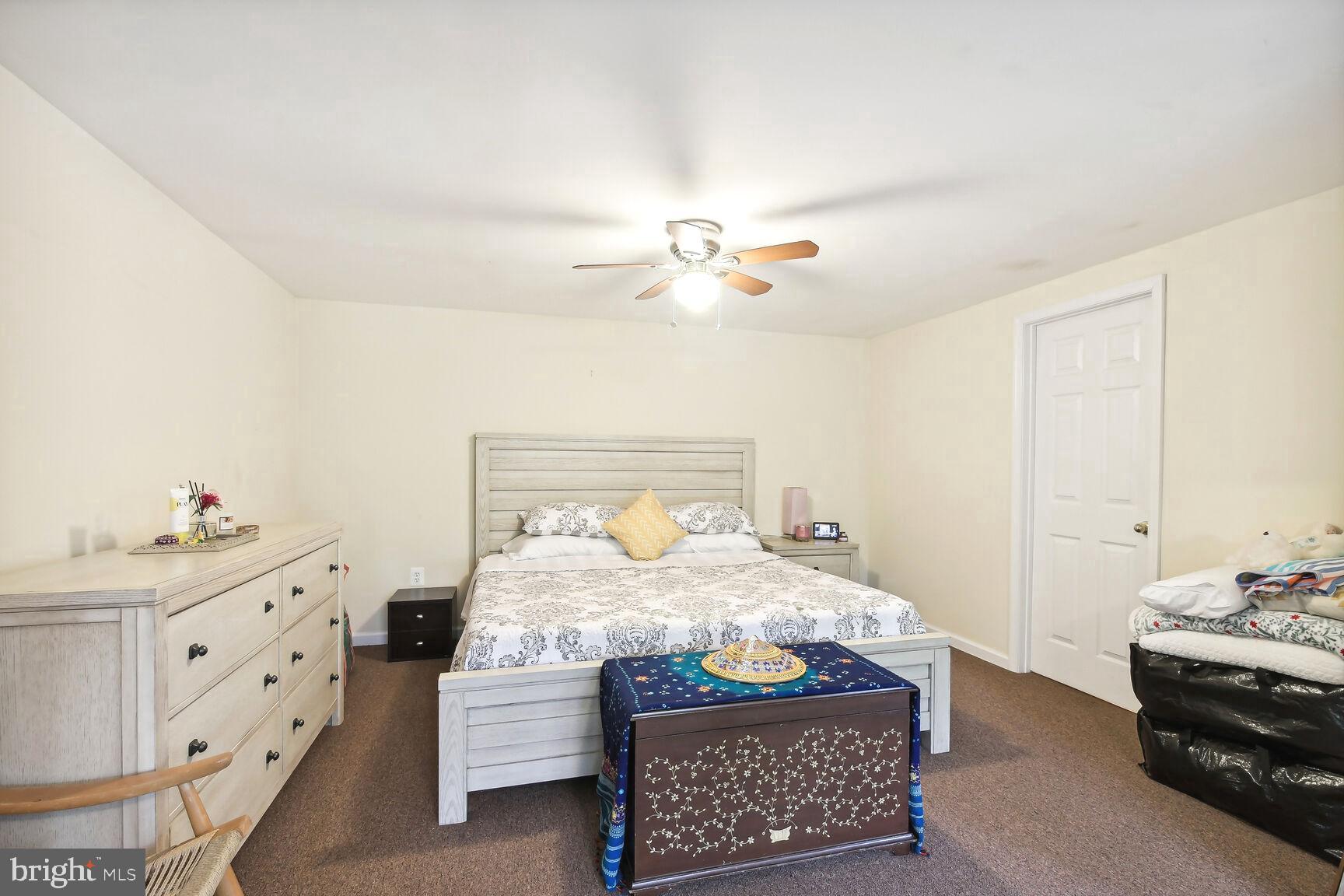 LOCKMEADE - Residential Lease