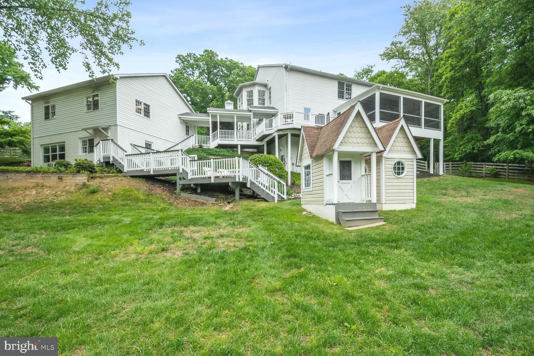 LOCKMEADE - Residential Lease